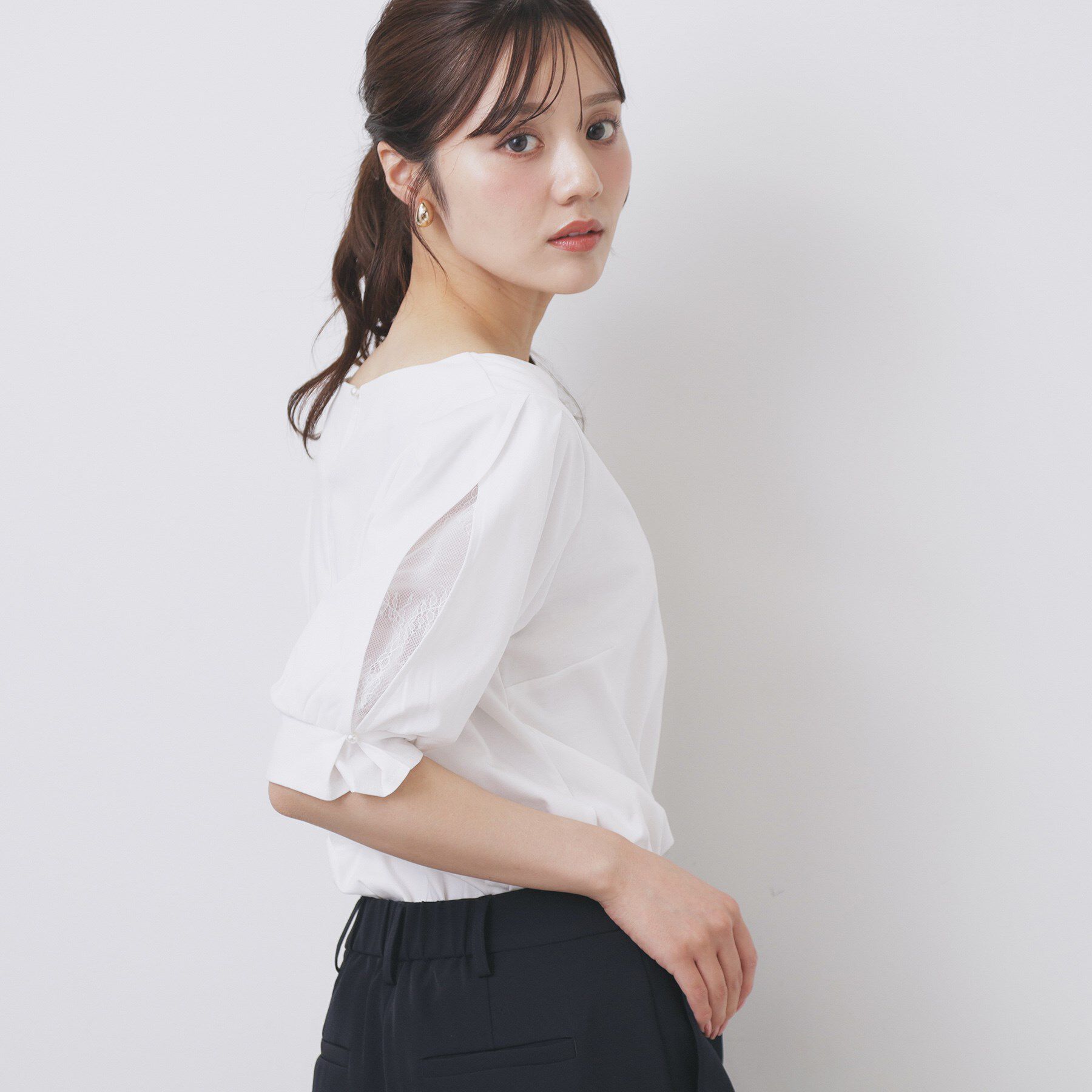index「レースドッキングスリーブトップス【洗濯機洗い可／UVケア】」|Tシャツ・カットソー|オフホワイト(003