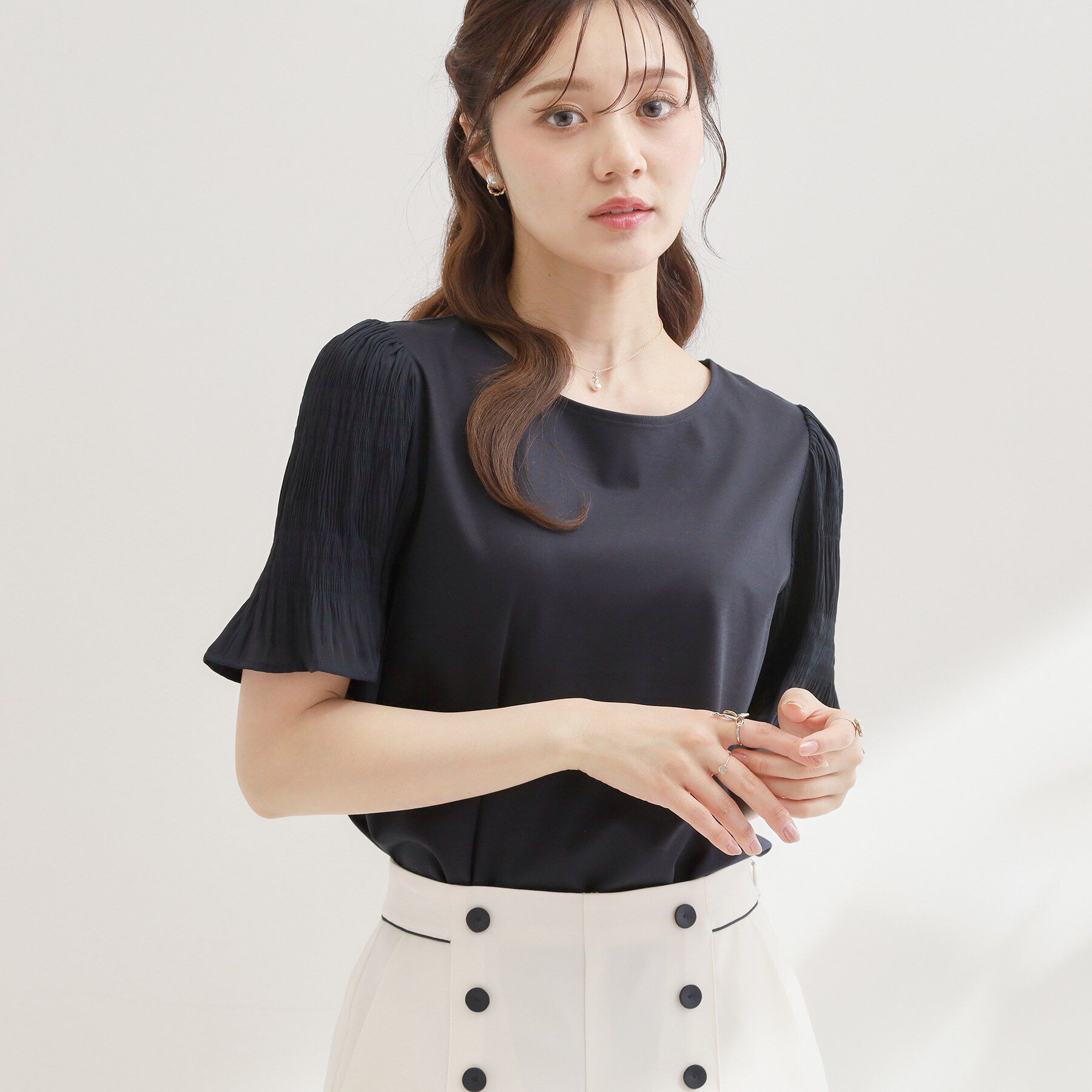 Couture broach「【接触冷感・UVカット・洗える】マジョリカプリーツ スリーブ トップス」|Tシャツ・カットソー|