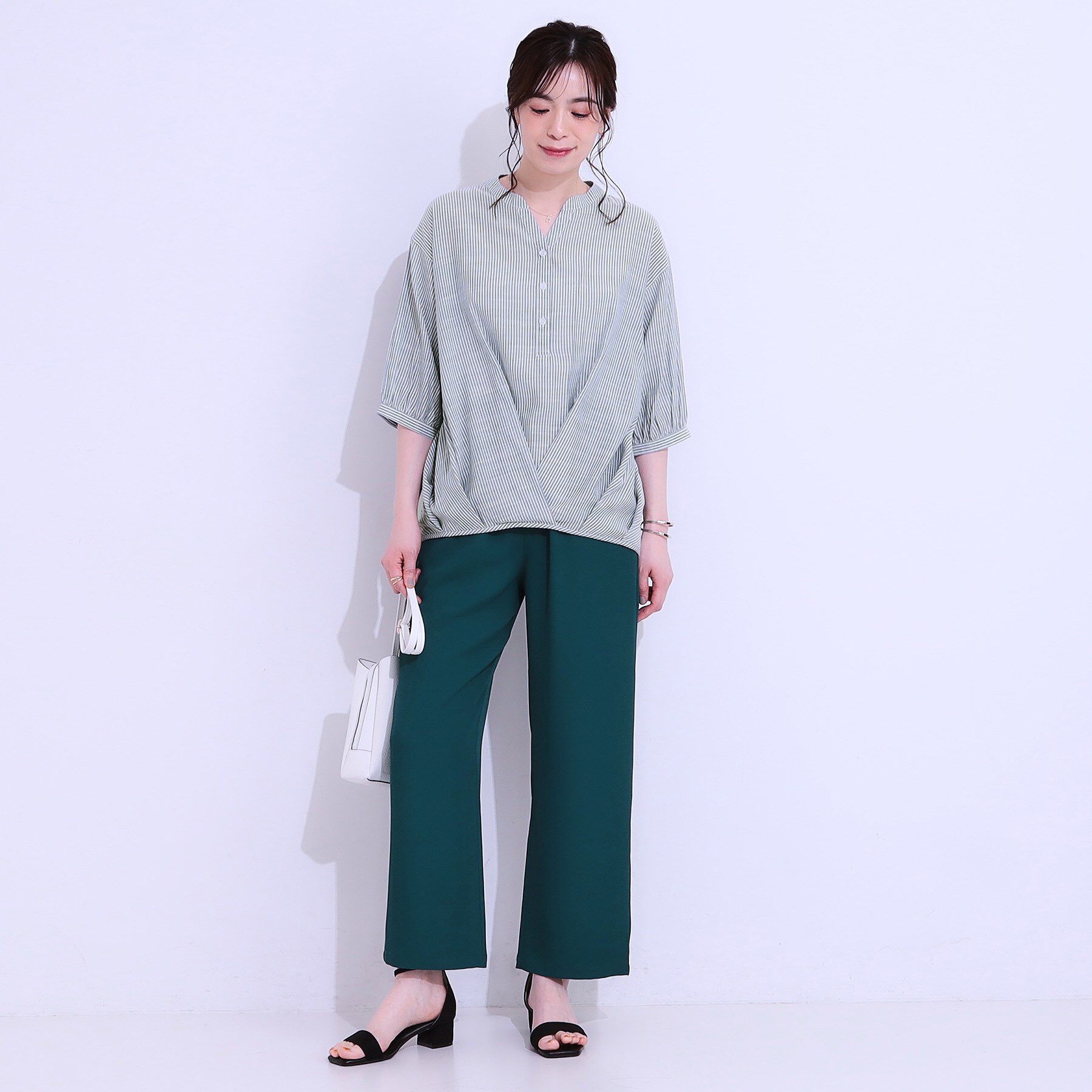 SHOO･LA･RUE「【S-LL】インせず腰回りすっきり フロントタックブラウス」|シャツ・ブラウス|