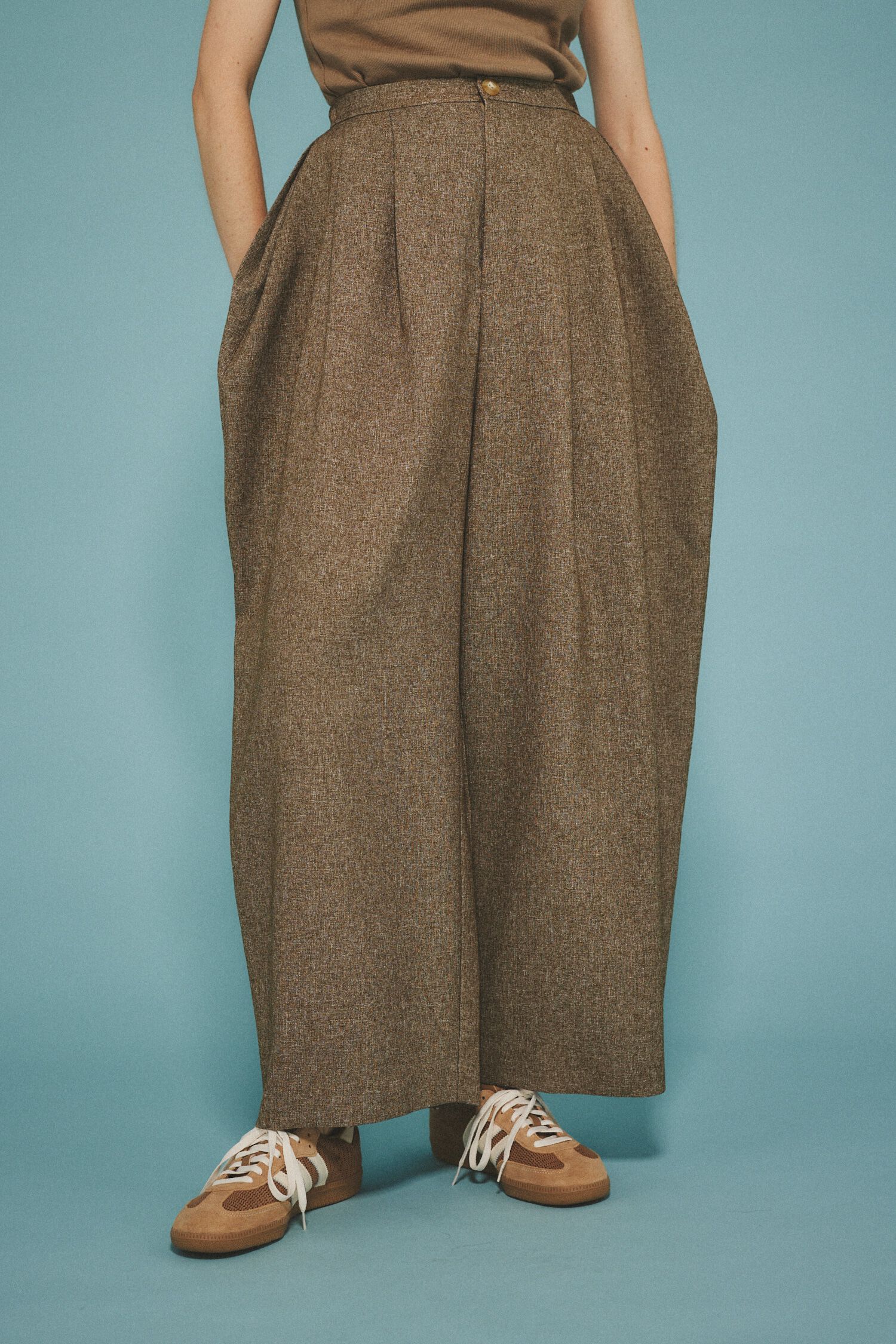 HeRIN.CYE「Many tuck pants」|その他|BRN