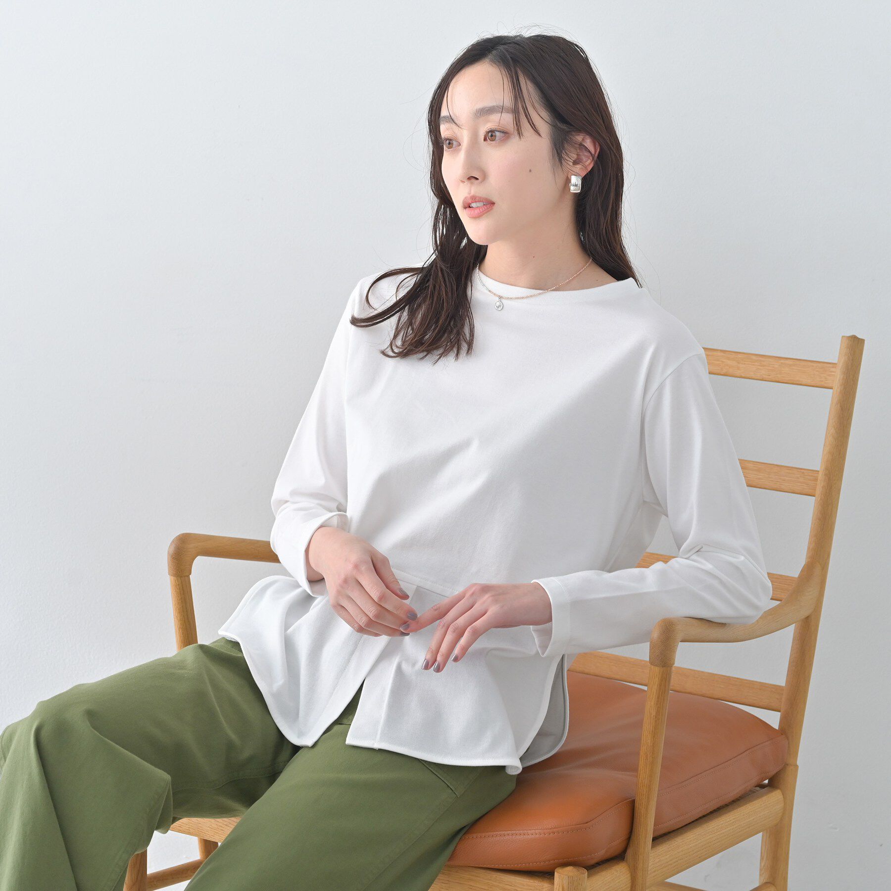 UNTITLED「【Liyoca】ベーシック天竺スリットプルオーバー」|Tシャツ・カットソー|ホワイト(001)