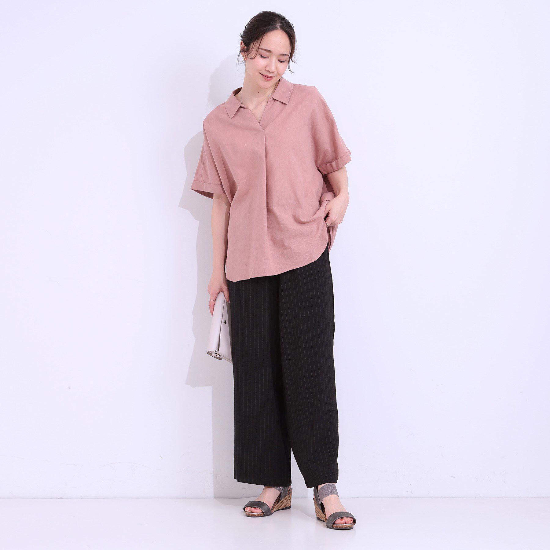 SHOO･LA･RUE「【S-LL/UV/接触冷感/抗菌防臭】体型を自然にカバー フレンチリネンブレンド襟付ドルマンシャツ」|シャツ・ブラウス|