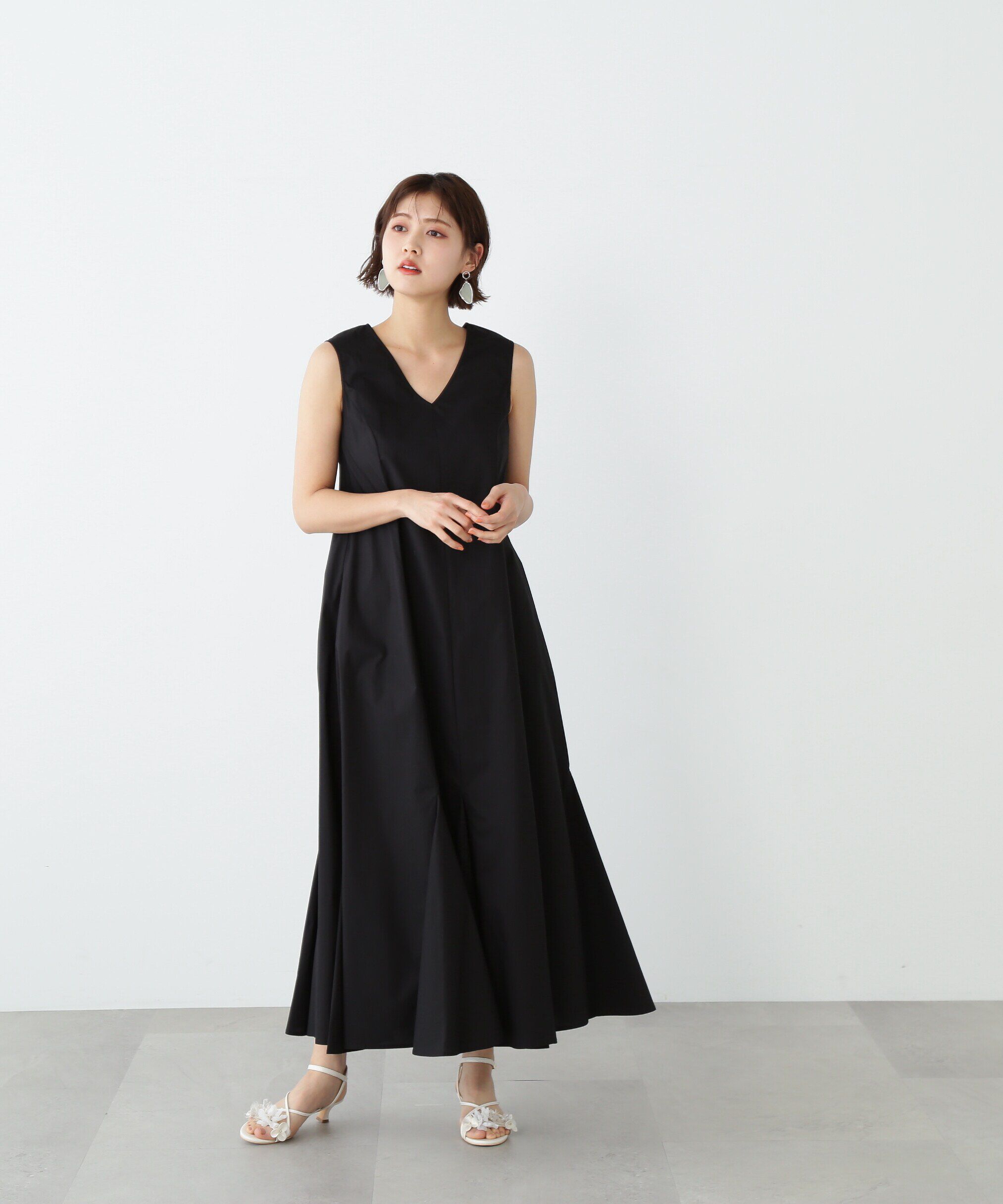 「カラーマキシワンピース　WEB限定カラー：ブルー」|ワンピース|