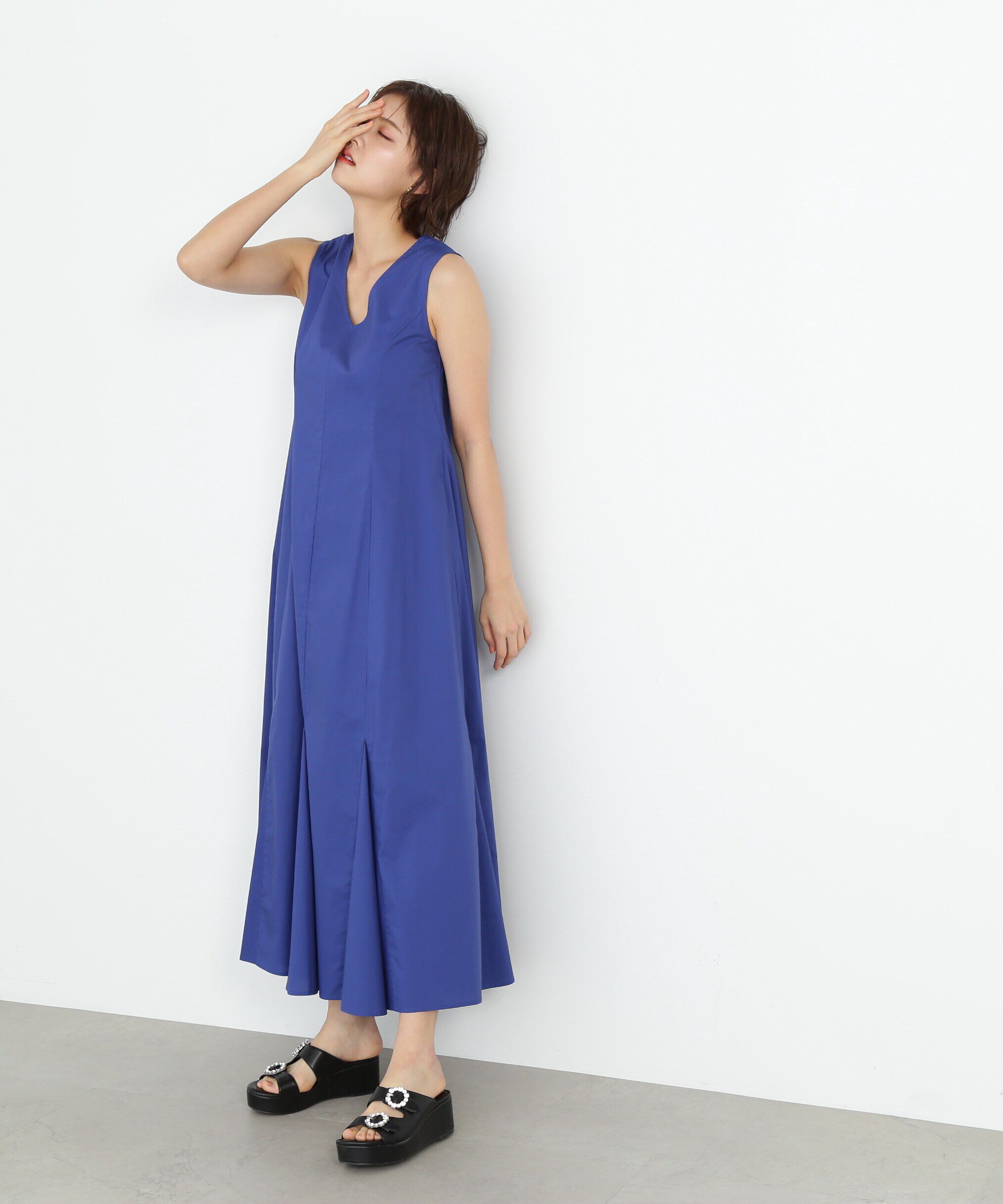  「カラーマキシワンピース　WEB限定カラー：ブルー」|ワンピース|