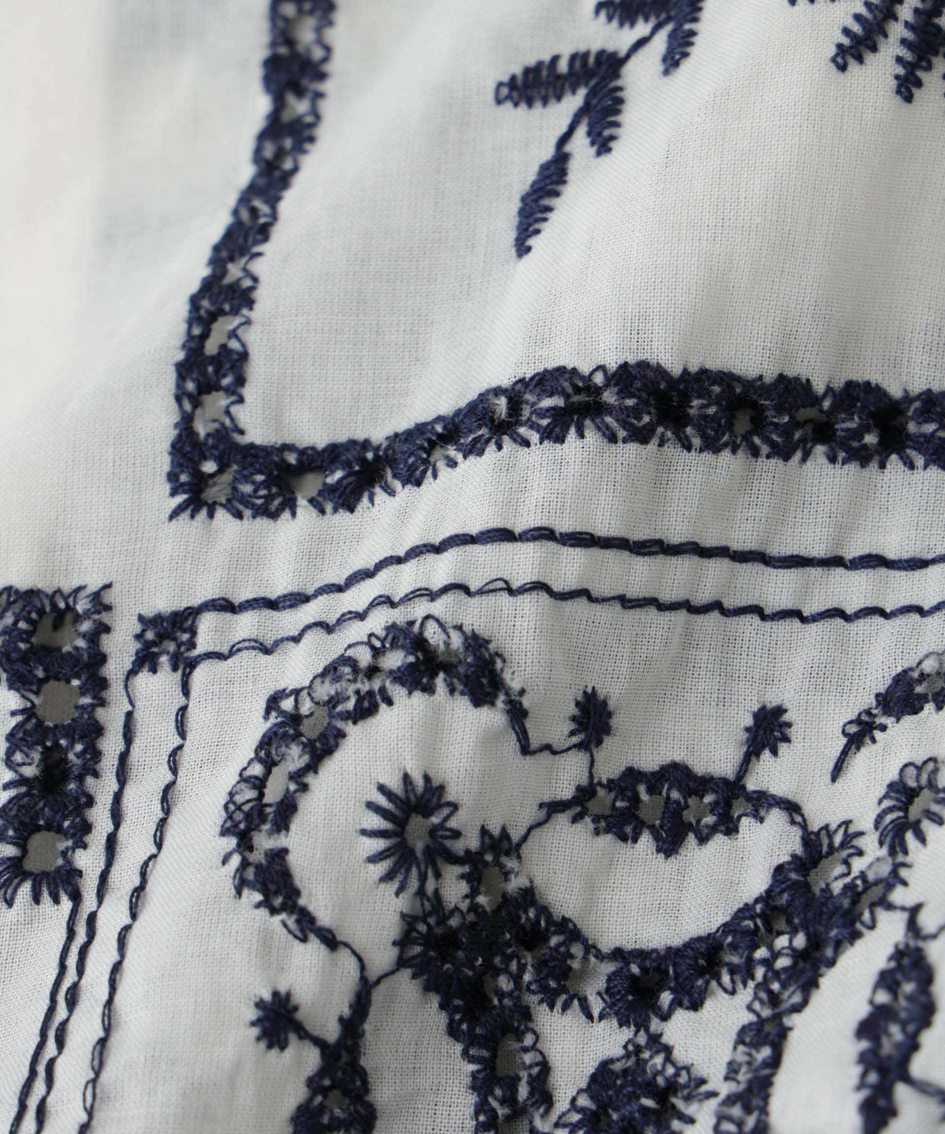 nano･universe「｢OtoNANO｣&times;masoret アイレット刺繍シャツ」|シャツ・ブラウス|