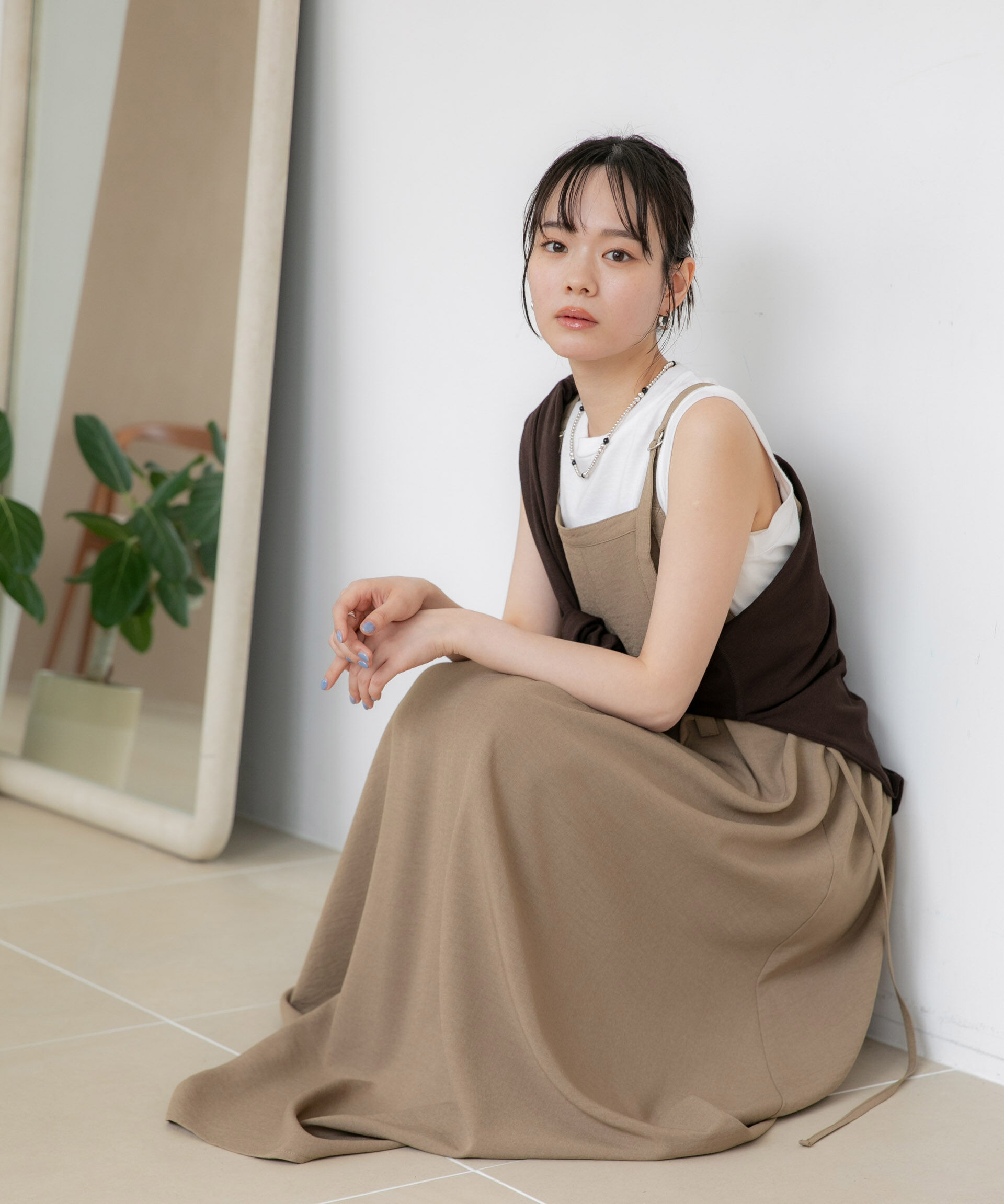 NANO universe「WEB限定/多機能素材 前後2wayショルダーストラップワンピース」|ワンピース|D.ベージュ2