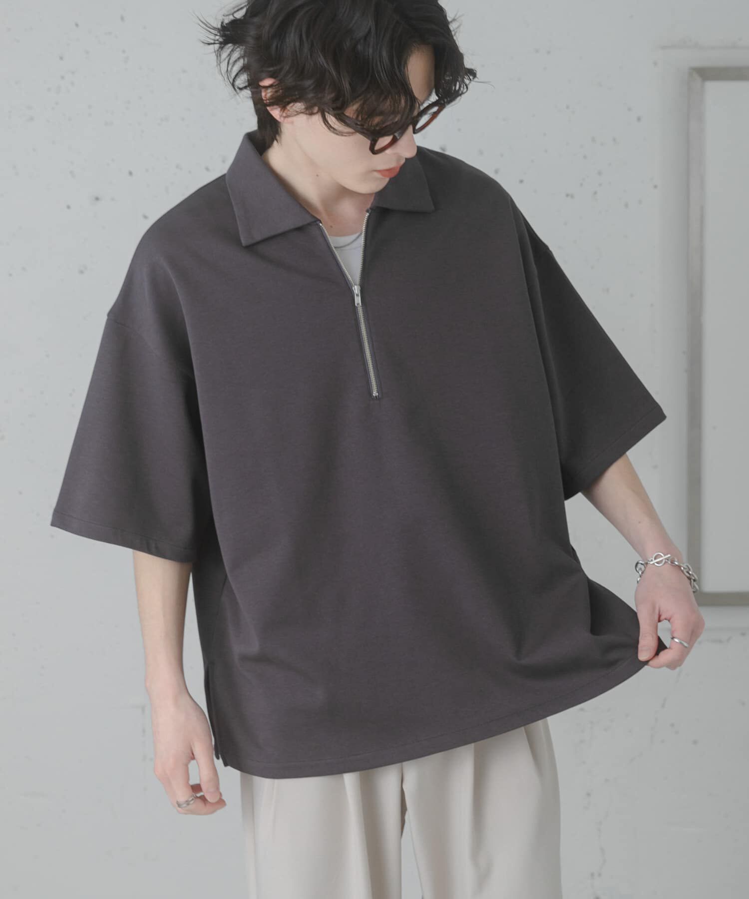 SENSE OF PLACE by URBAN RESEARCH「『ユニセックス』ダンボールポンチハーフジップショートスリーブTシャツ」|Tシャツ・カットソー|