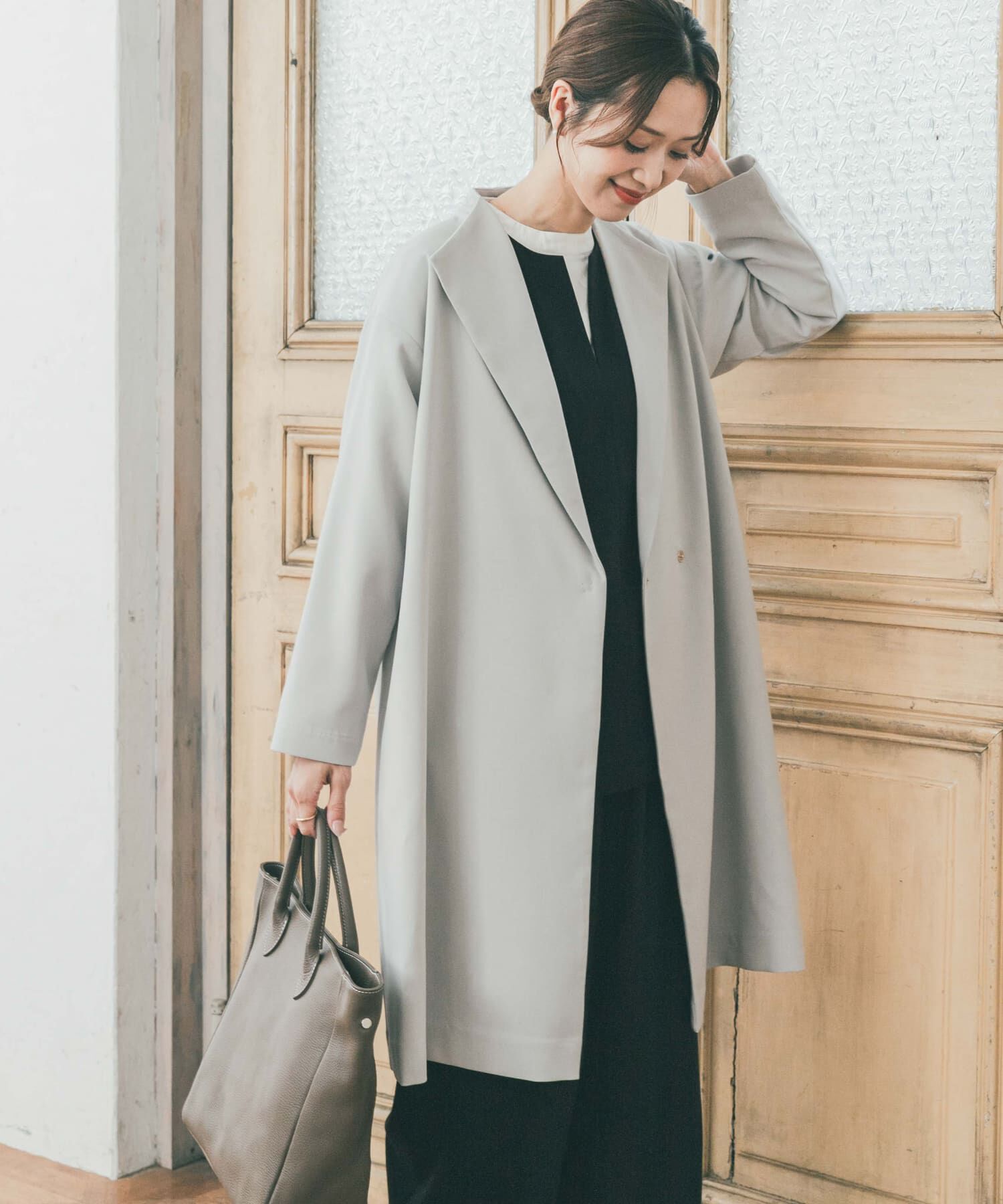 URBAN RESEARCH DOORS「『WEB限定』ダブルクロスガウンコート」|ノーカラーコート|