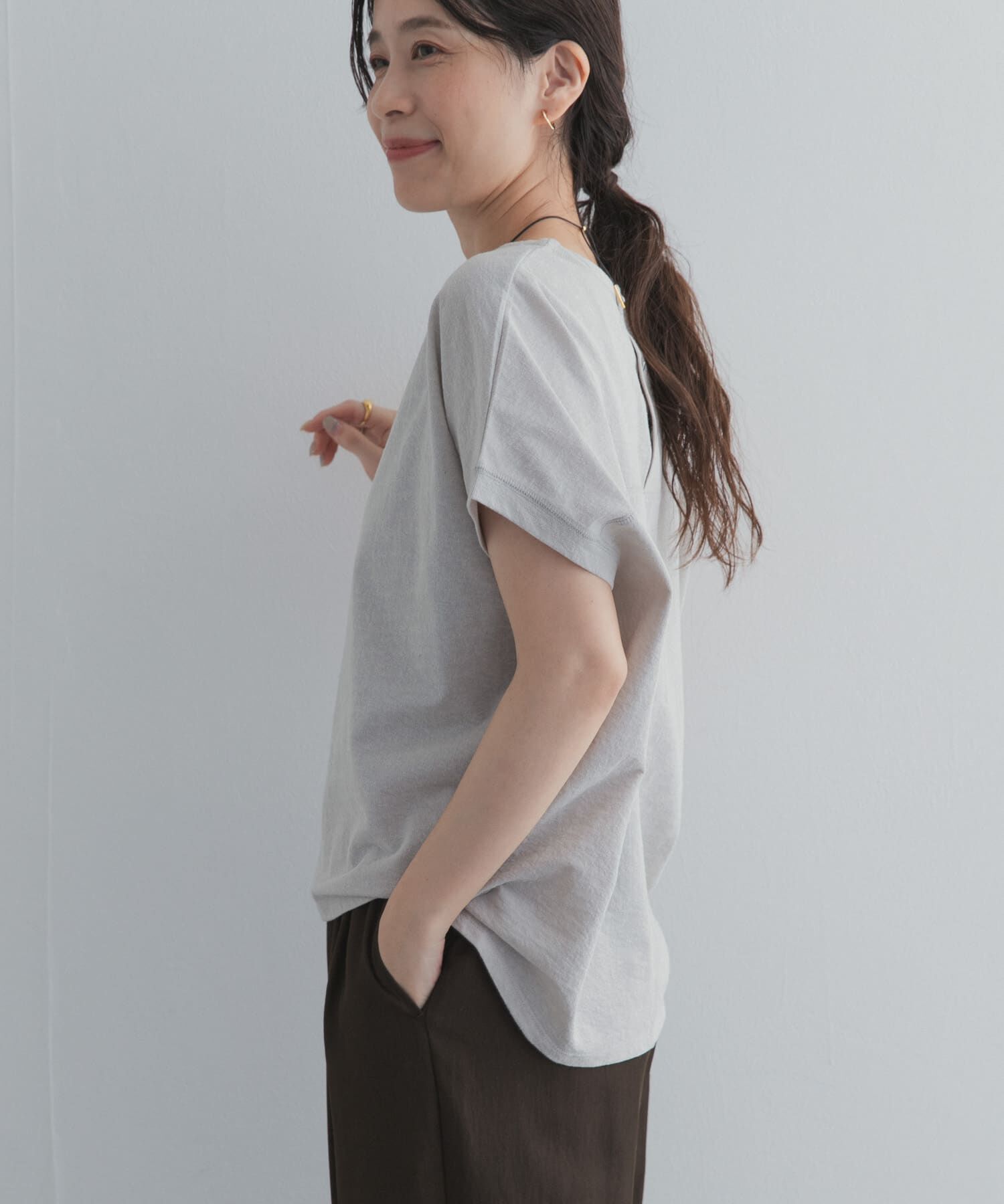 URBAN RESEARCH DOORS「リネンタッチBACKボタンプルオーバー」|Tシャツ・カットソー|