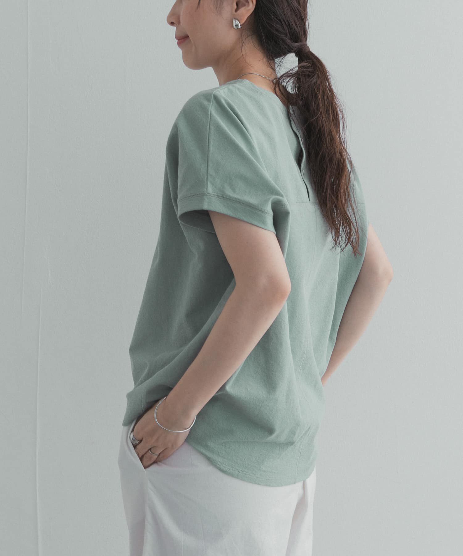 URBAN RESEARCH DOORS「リネンタッチBACKボタンプルオーバー」|Tシャツ・カットソー|