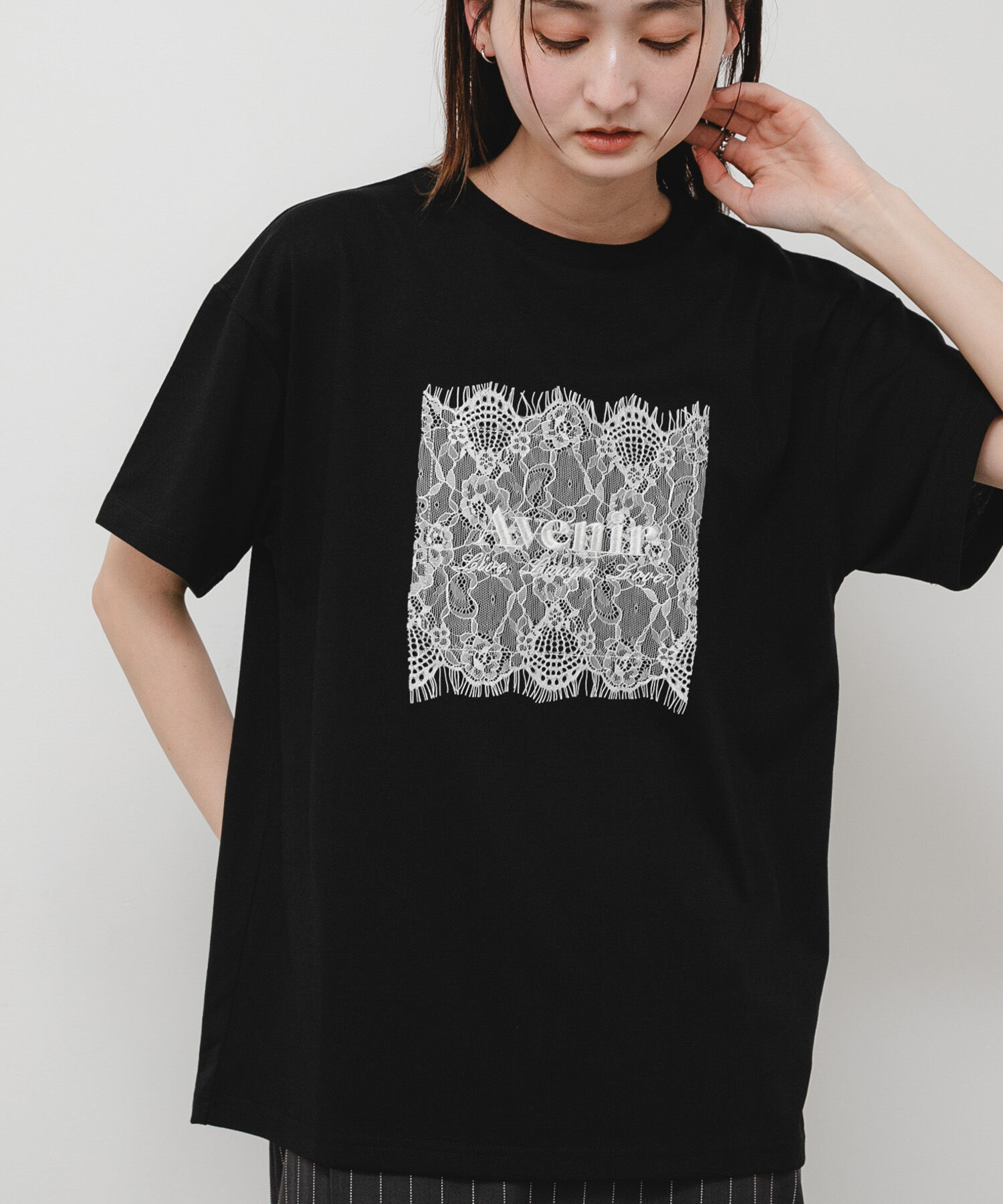 SENSE OF PLACE by URBAN RESEARCH「レースロゴTシャツ」|Tシャツ・カットソー|ブラック