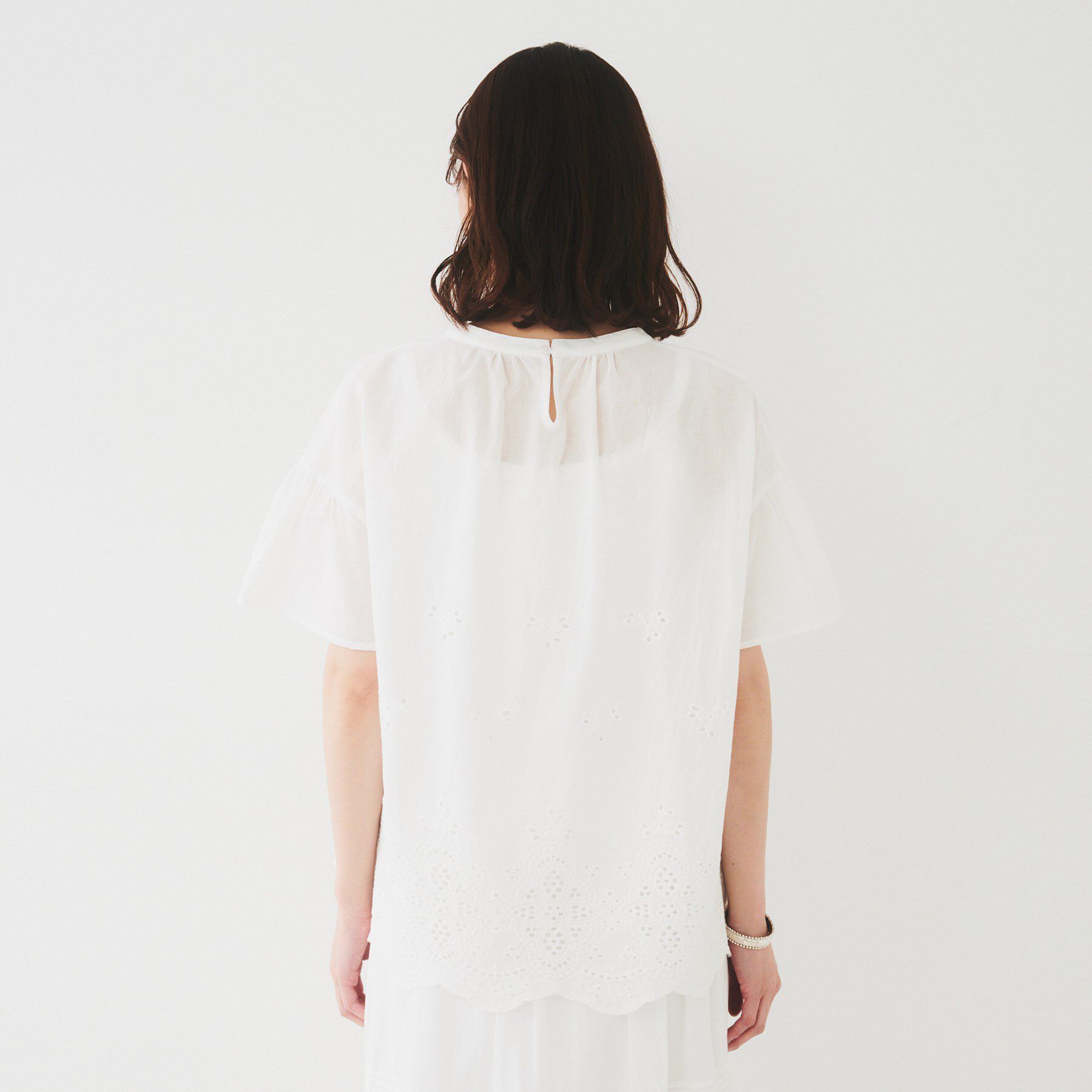 UNTITLED「【セットアップ可/コットン100】スカラップ刺繍ブラウス」|シャツ・ブラウス|