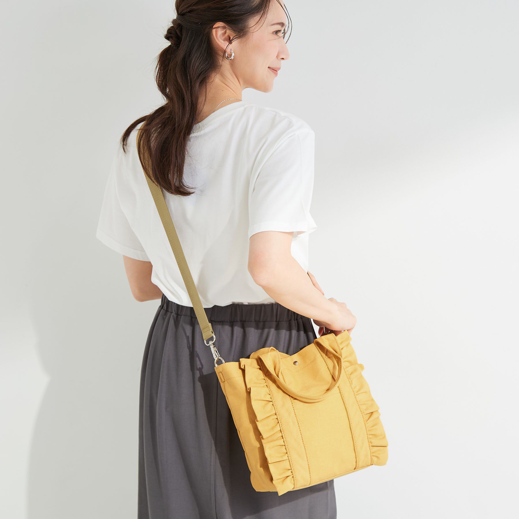 SHOO･LA･RUE「【2WAY】キャンバスフリルトートバッグ」|トートバッグ|