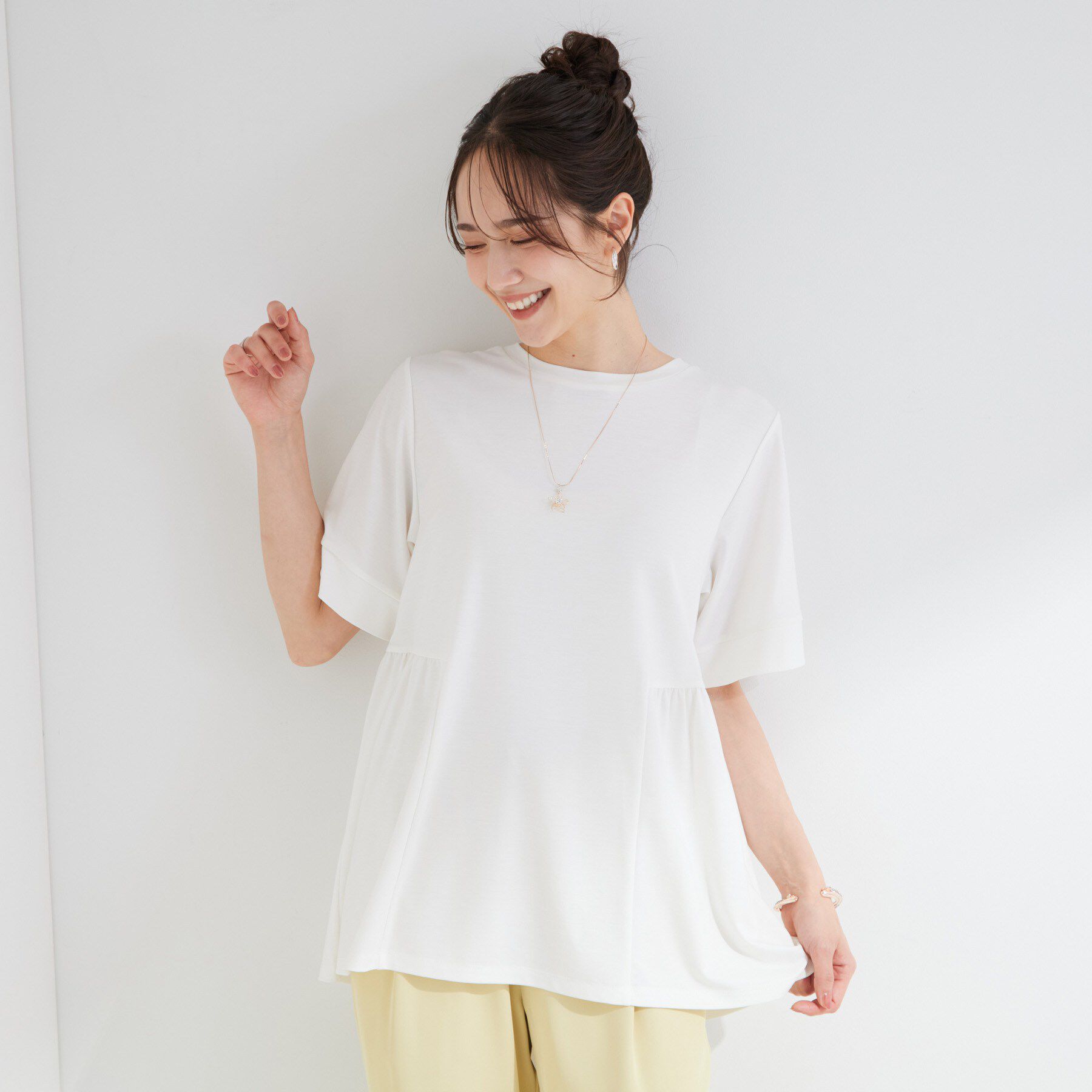 SHOO･LA･RUE「【ひんやり/UV/S-LL】とろみサイドギャザートップス」|Tシャツ・カットソー|