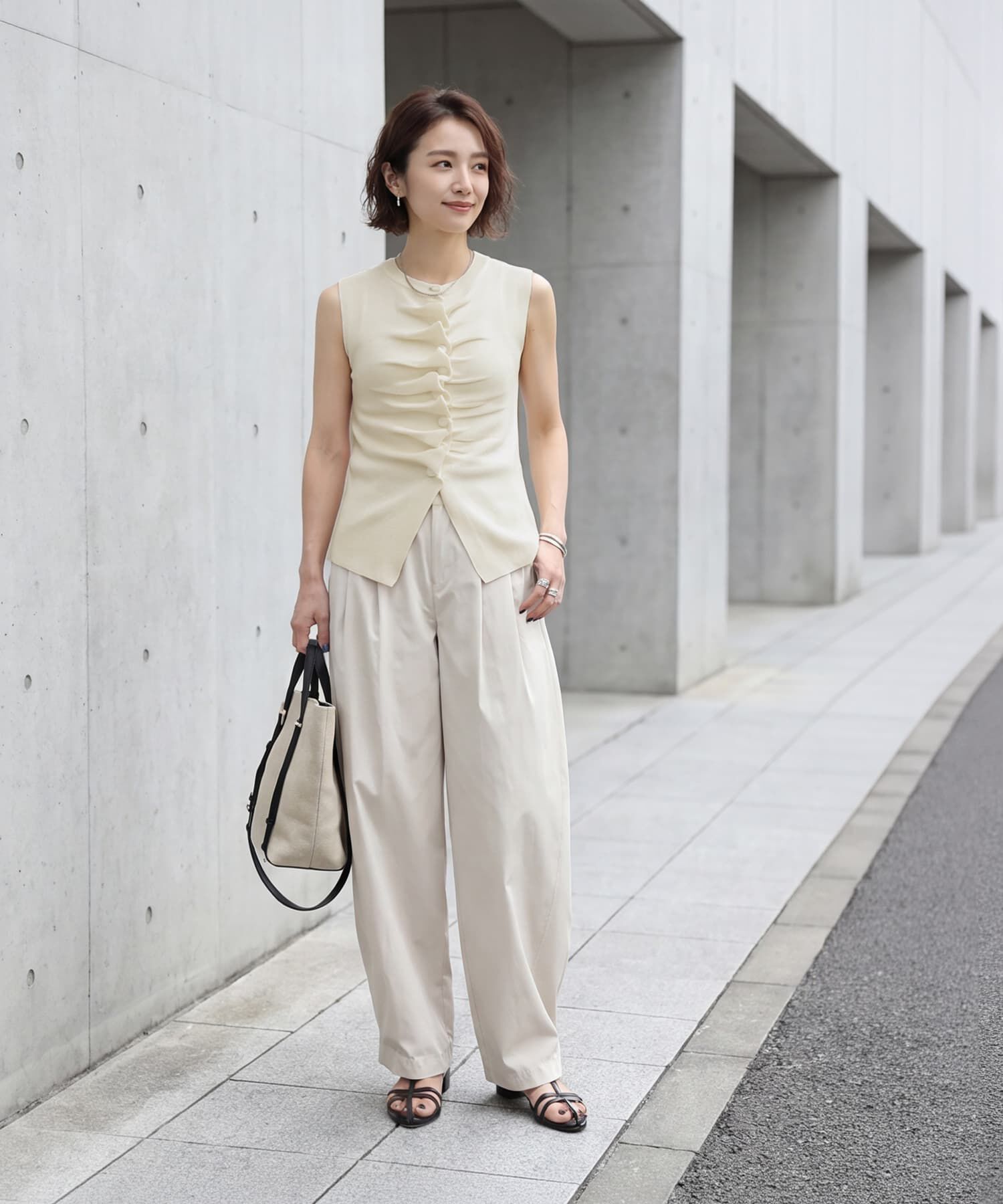 STYLE DELI「さらさら前ギャザーノースリニットトップス」|タンクトップ|