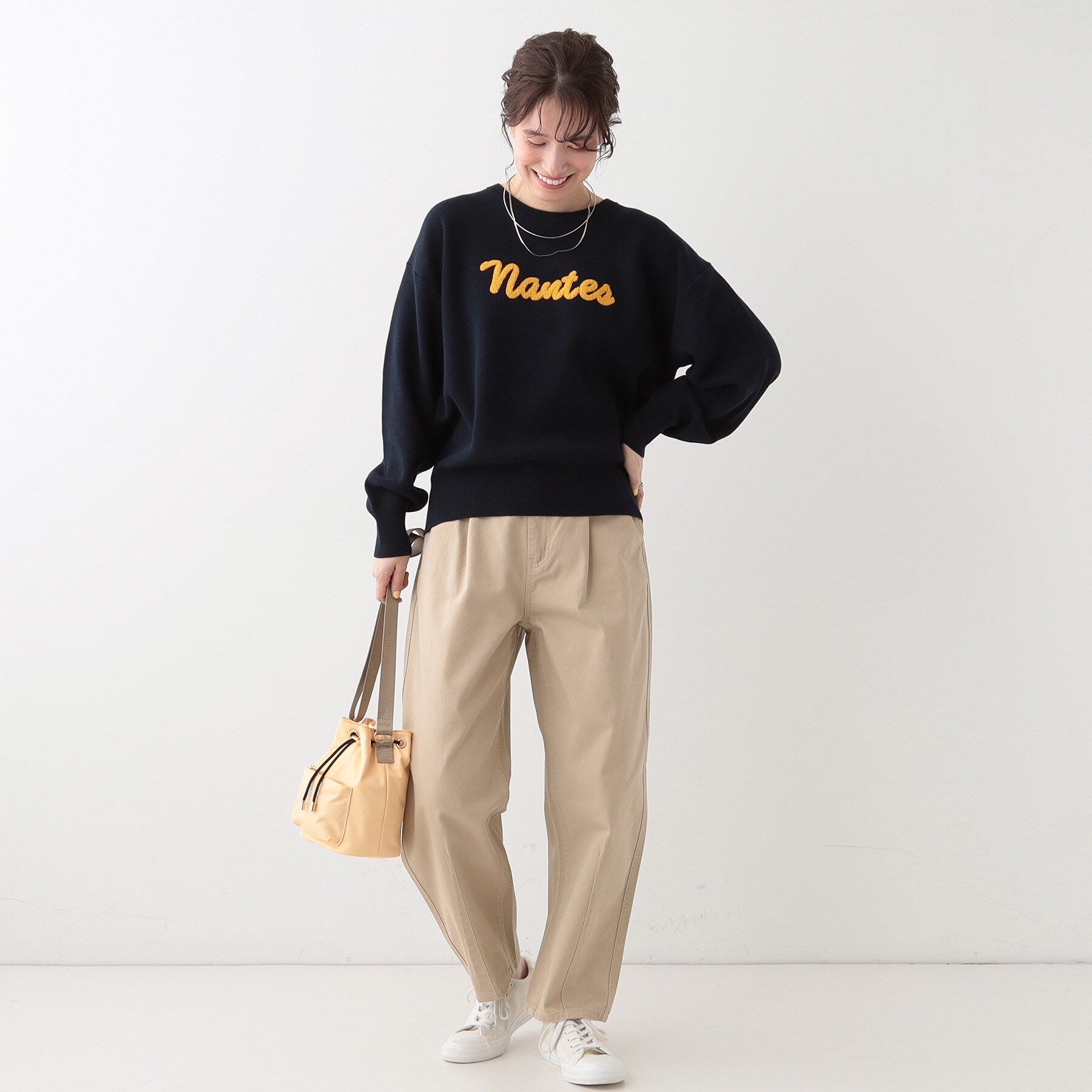 SHOO･LA･RUE「【洗える/S-LL/ちくちくしにくい】大人のための ロゴ入りスウェットライクニット」|ニット・セーター|