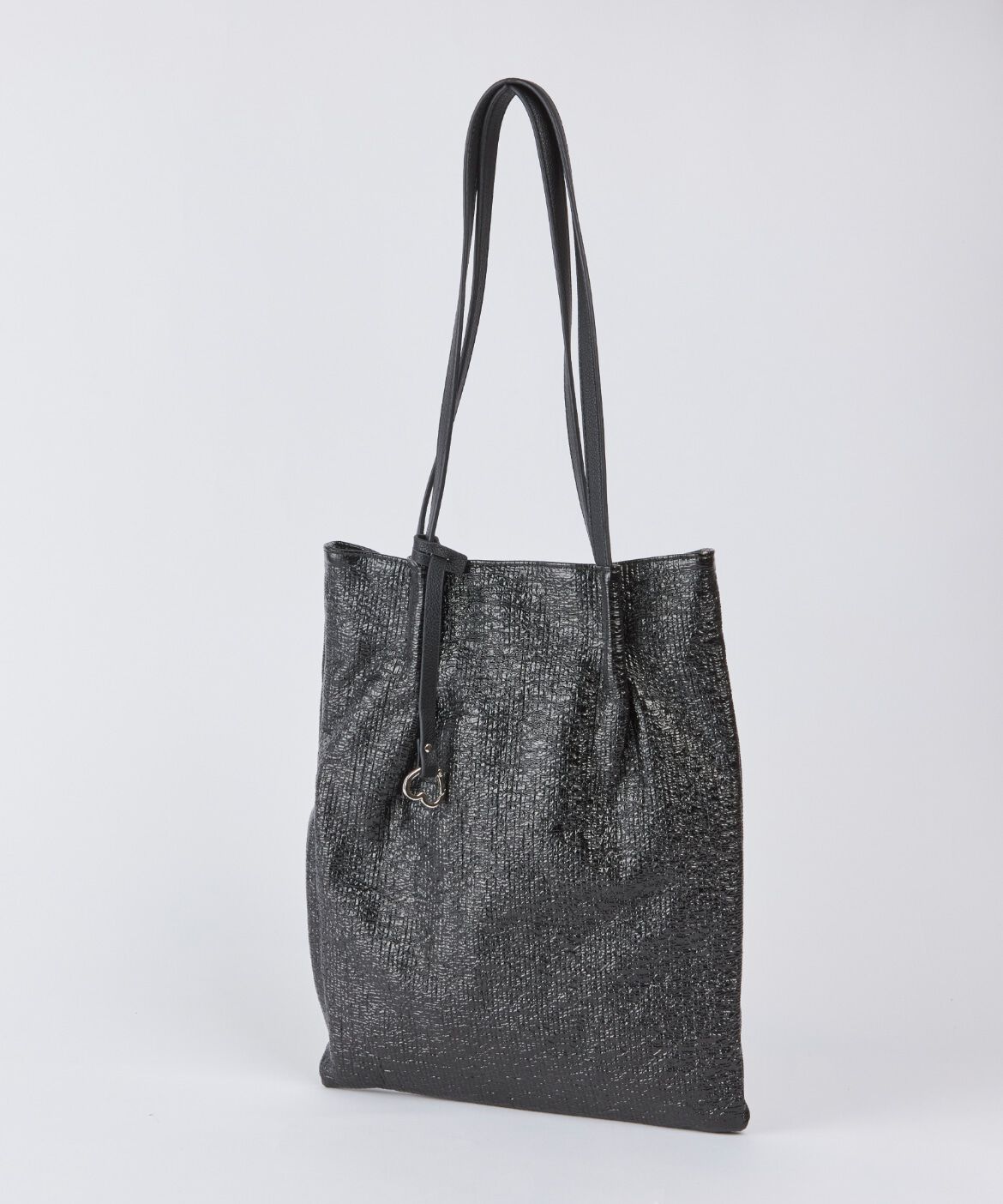 DAY by DAY it&rsquo;s international「メタリックツマミハンドルフラットトートバッグ/A4対応《COOCO/クーコ》」|トートバッグ|