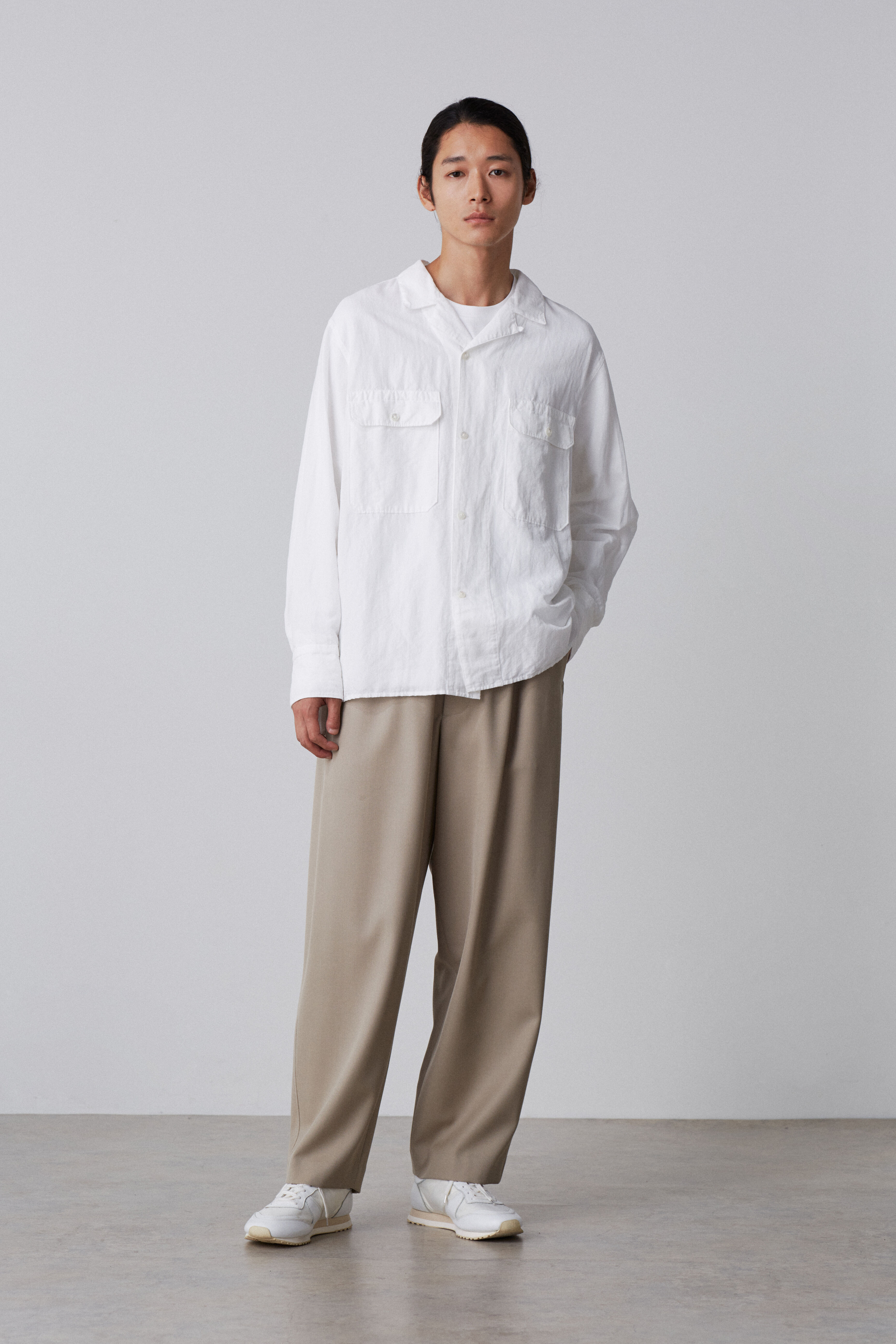 YLEVE 「YLEVE / WOOL SURGE EASY TROUSERS」|その他|カーキ