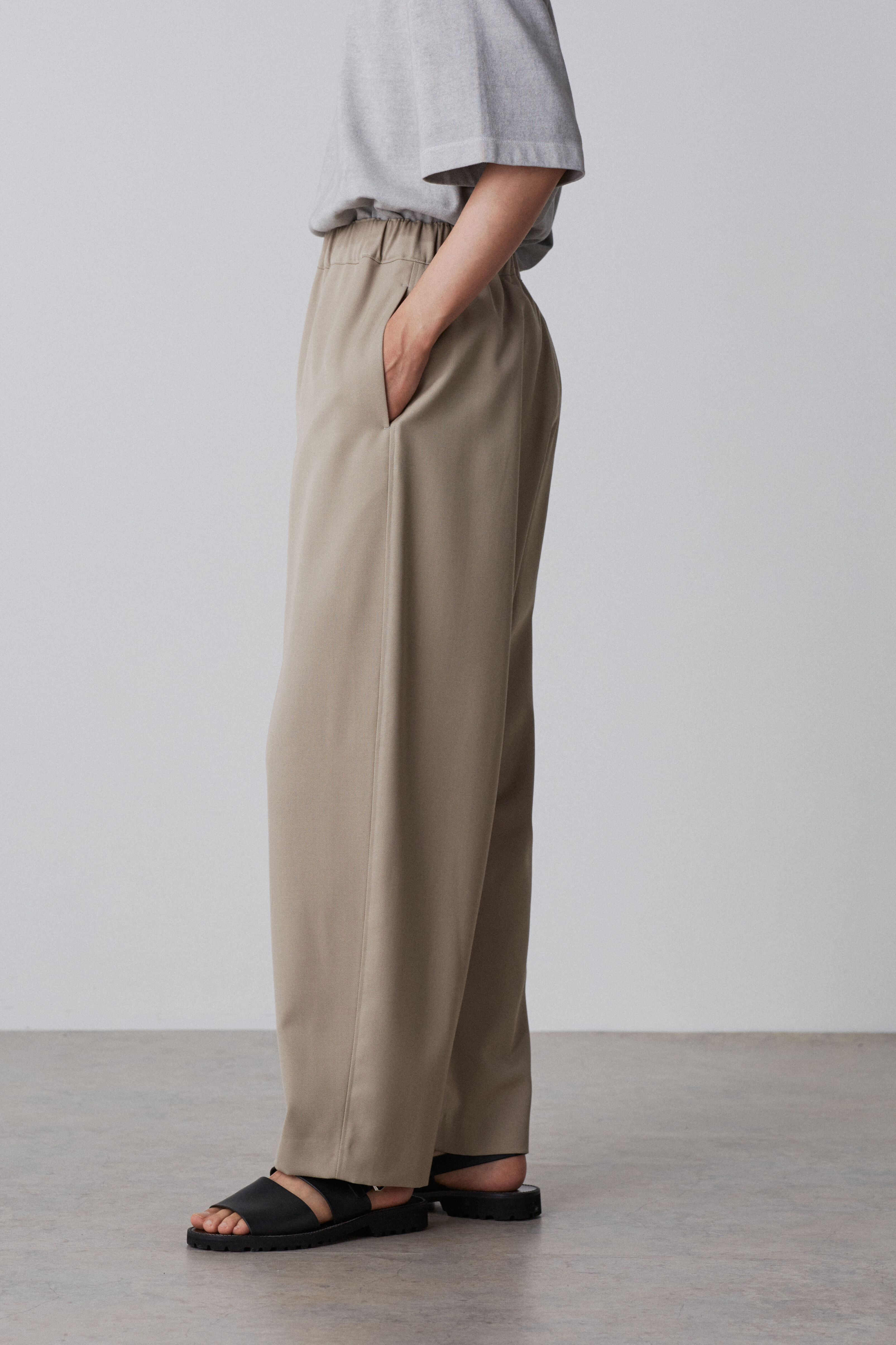 YLEVE 「YLEVE / WOOL SURGE EASY TROUSERS」|その他|