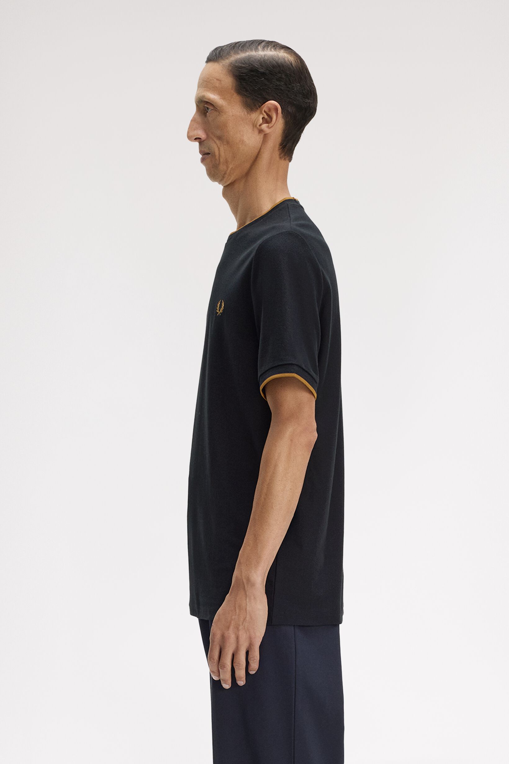 FRED PERRY 「Trim Detail Crepe Pique T-Shirt ／シングルティップTシャツ」|Tシャツ・カットソー|