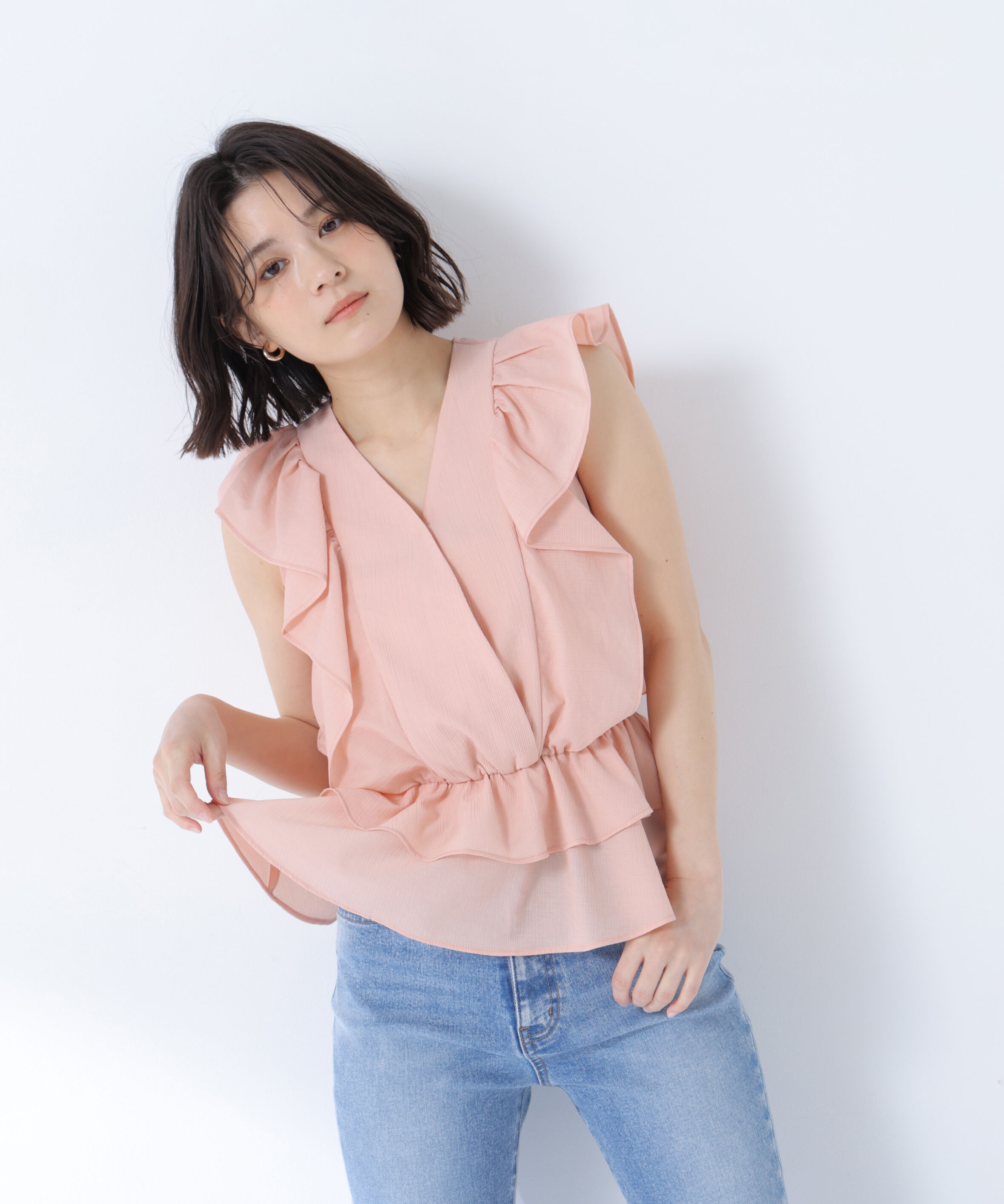  「〈山本里菜さんコラボ〉ラッフル楊柳ペプラムブラウス」|シャツ・ブラウス|
