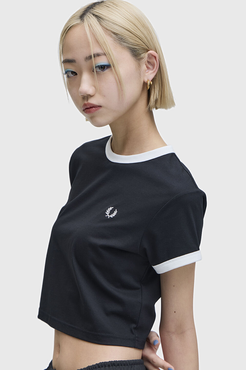 FRED PERRY 「Cropped Ringer T-Shirt／クロップドＴシャツ」|Tシャツ・カットソー|BLACK
