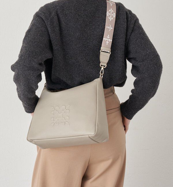  「【店頭人気NO.1】エンボスモノグラム2WAYショルダーバッグ」|ショルダー・メッセンジャー|
