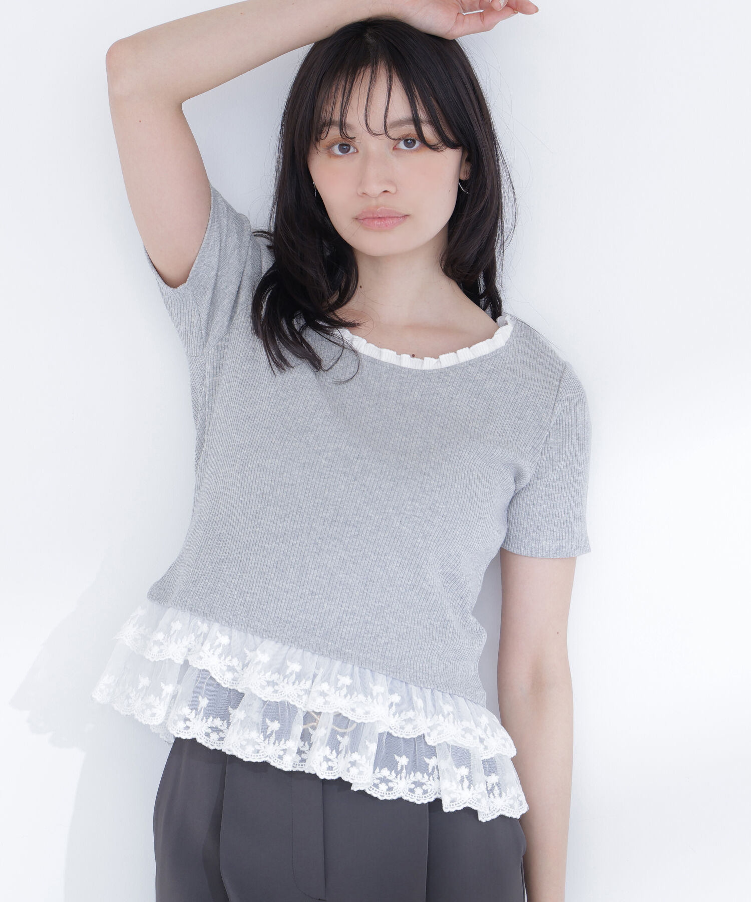 「レースドッキングフリルカットソー」|Tシャツ・カットソー|グレー&times;オフ2