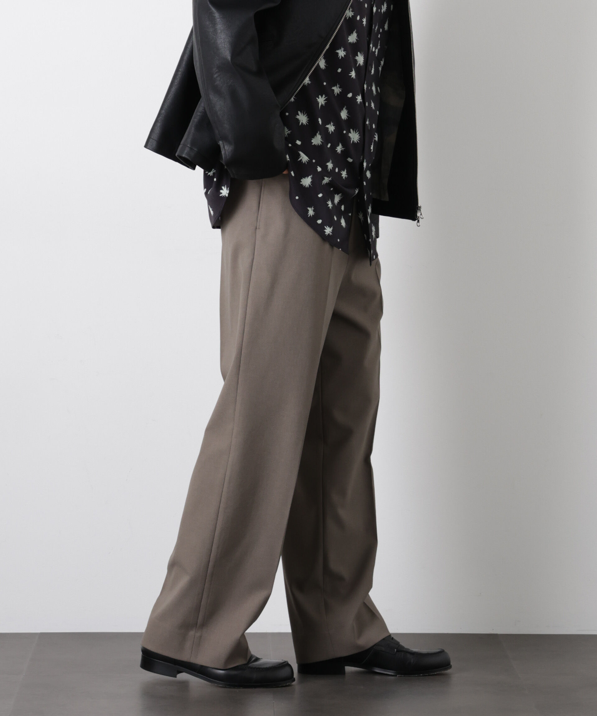 nano･universe「Reflax(R)オックスストレートパンツ（セットアップ可)」|チノ|カーキ