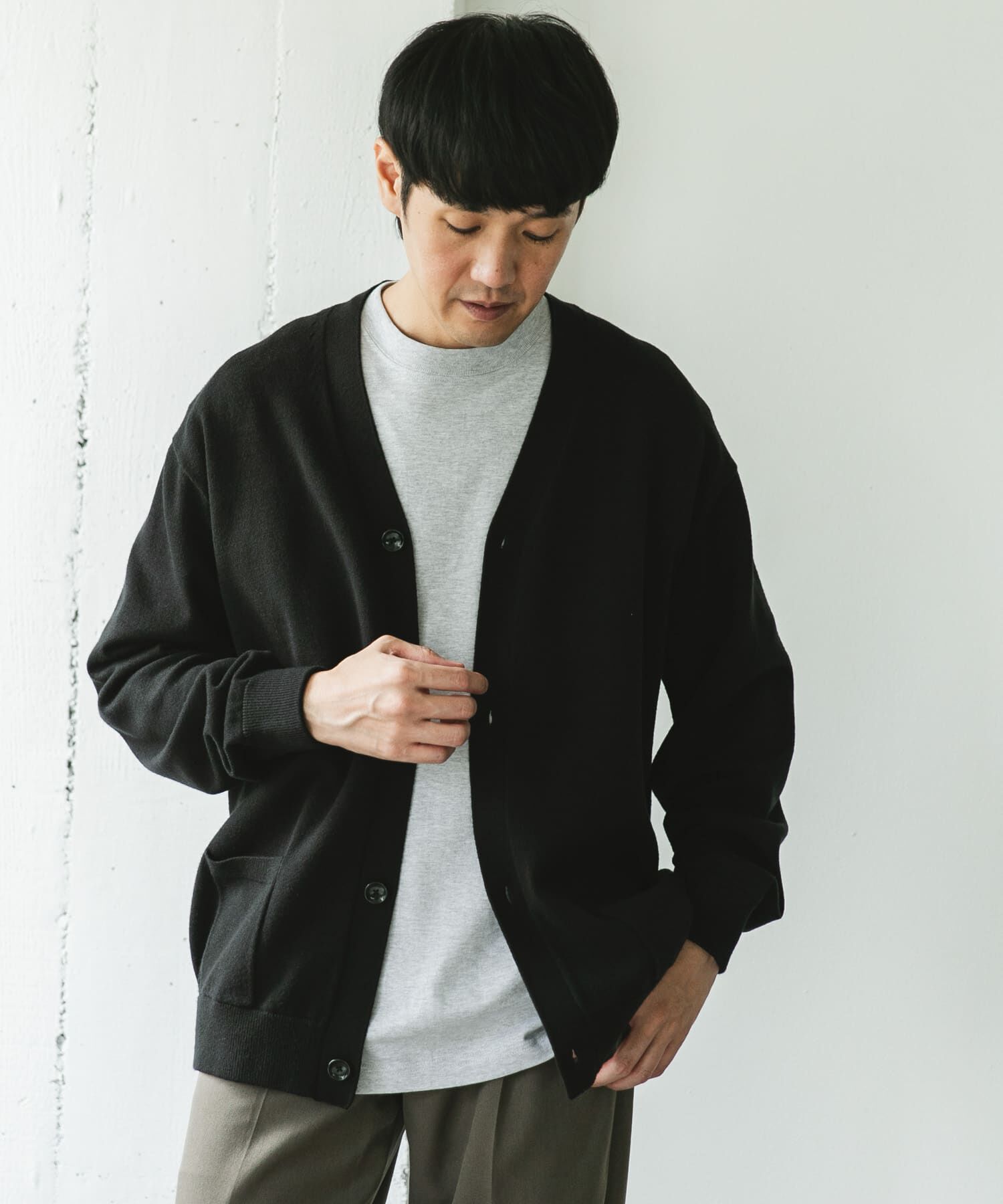URBAN RESEARCH DOORS「『XLｻｲｽﾞ/WEB限定/仁村紗和さん着用』『UR TECH 200日ﾆｯﾄ』Vﾈｯｸｶｰ」|カーディガン|