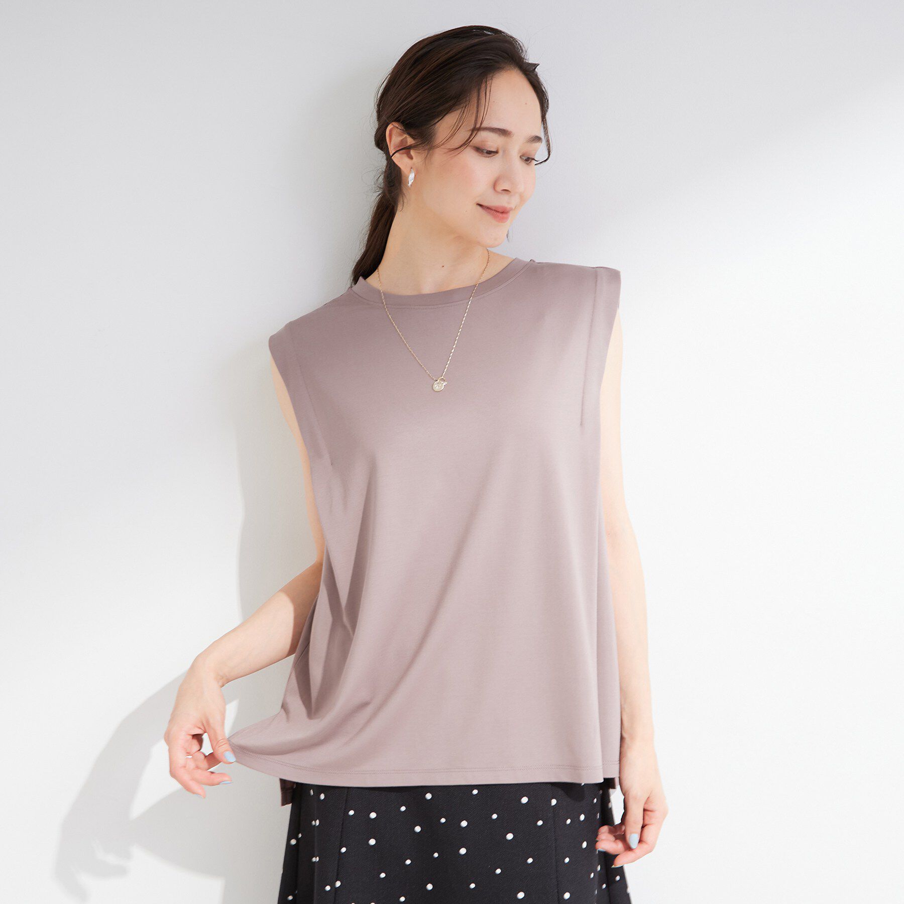 SHOO･LA･RUE「【UVカット/接触冷感】とろみタックノースリーブトップス」|Tシャツ・カットソー|