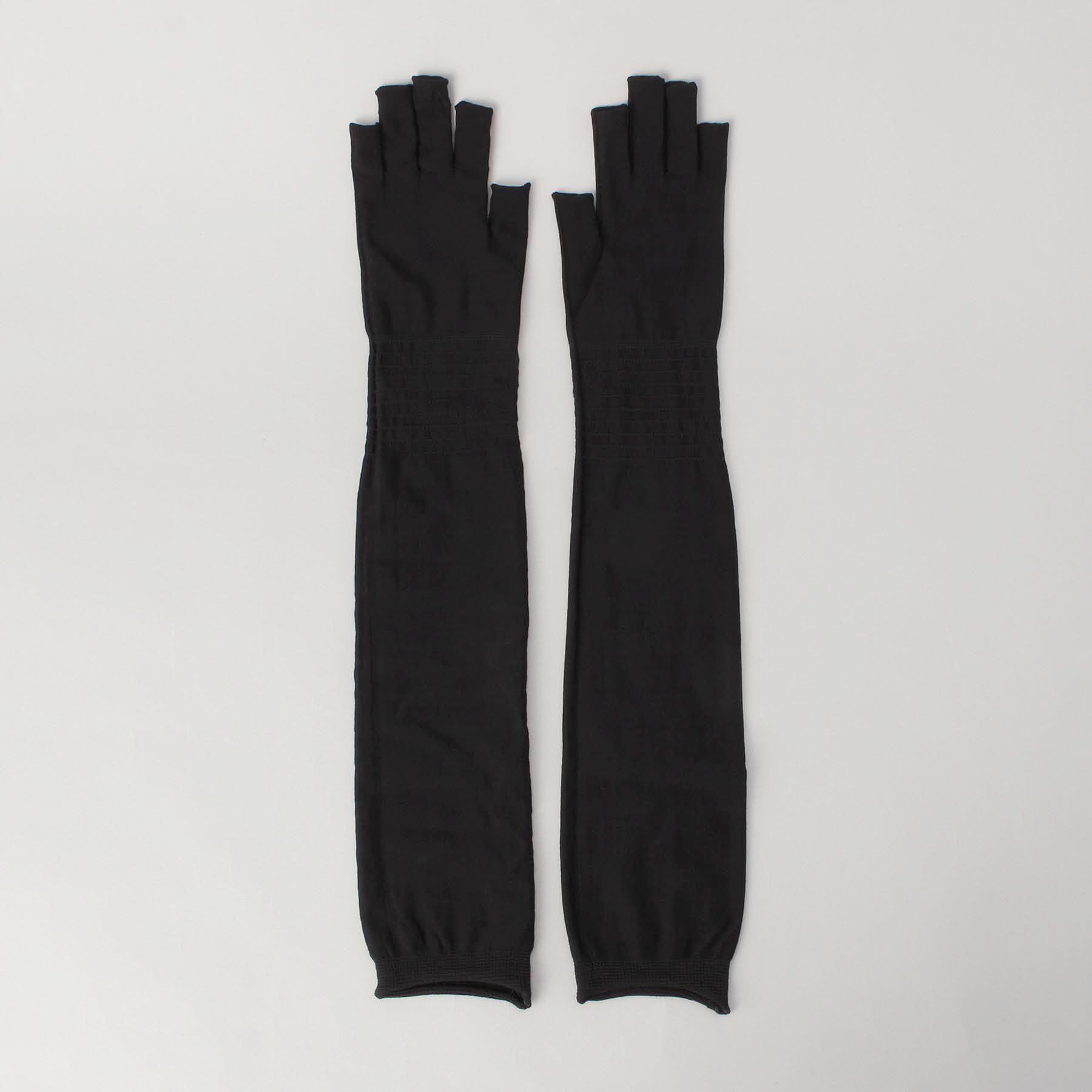 212 KITCHEN STORE「内側シルク混5本指アームカバー ロング 鉄黒 ＜絹屋＞」|その他|その他