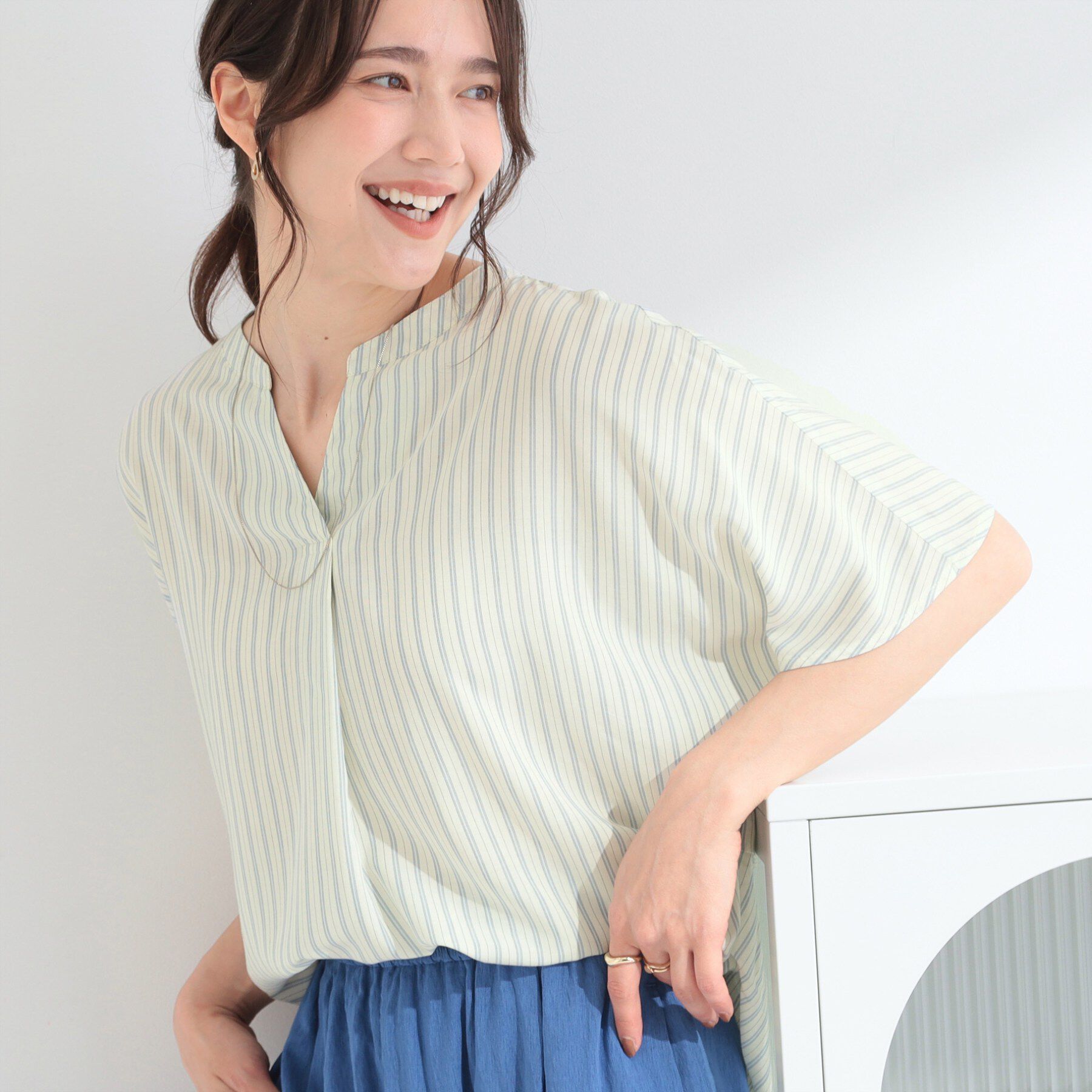 SHOO･LA･RUE「【洗濯機可/体型カバー】とろみタックスキッパーブラウス」|シャツ・ブラウス|イエロー(331)