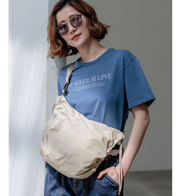 23区「【CanCam掲載/WEB&一部店舗限定カラーあり】ドロ－ストリング ショルダーバッグ(M)」|ショルダー・メッセンジャー|ベージュ系