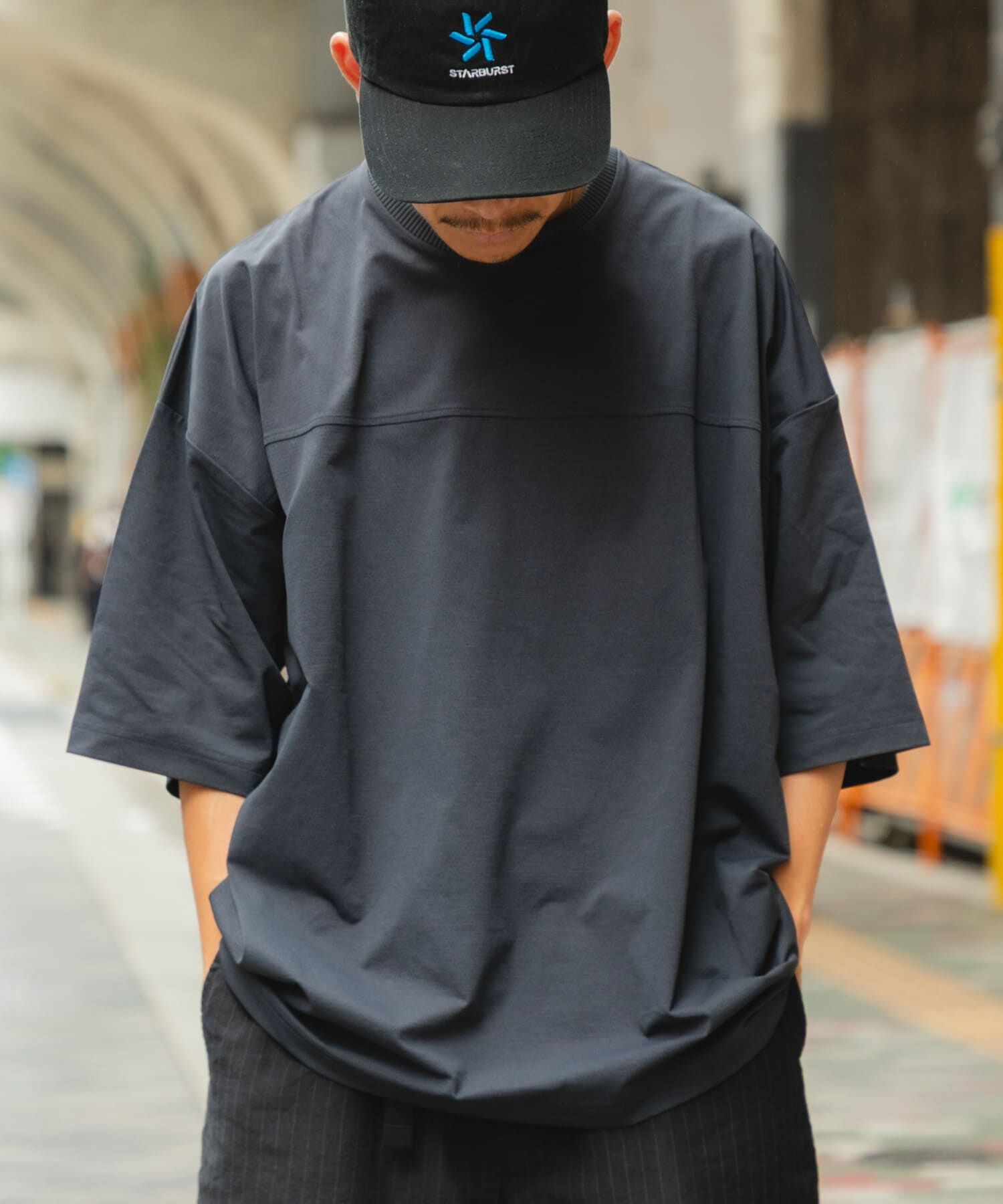 URBAN RESEARCH「Wide Dad　BREEZY TECH SHORT-SLEEVE T-SHIRTS」|Tシャツ・カットソー|チャコールグレー