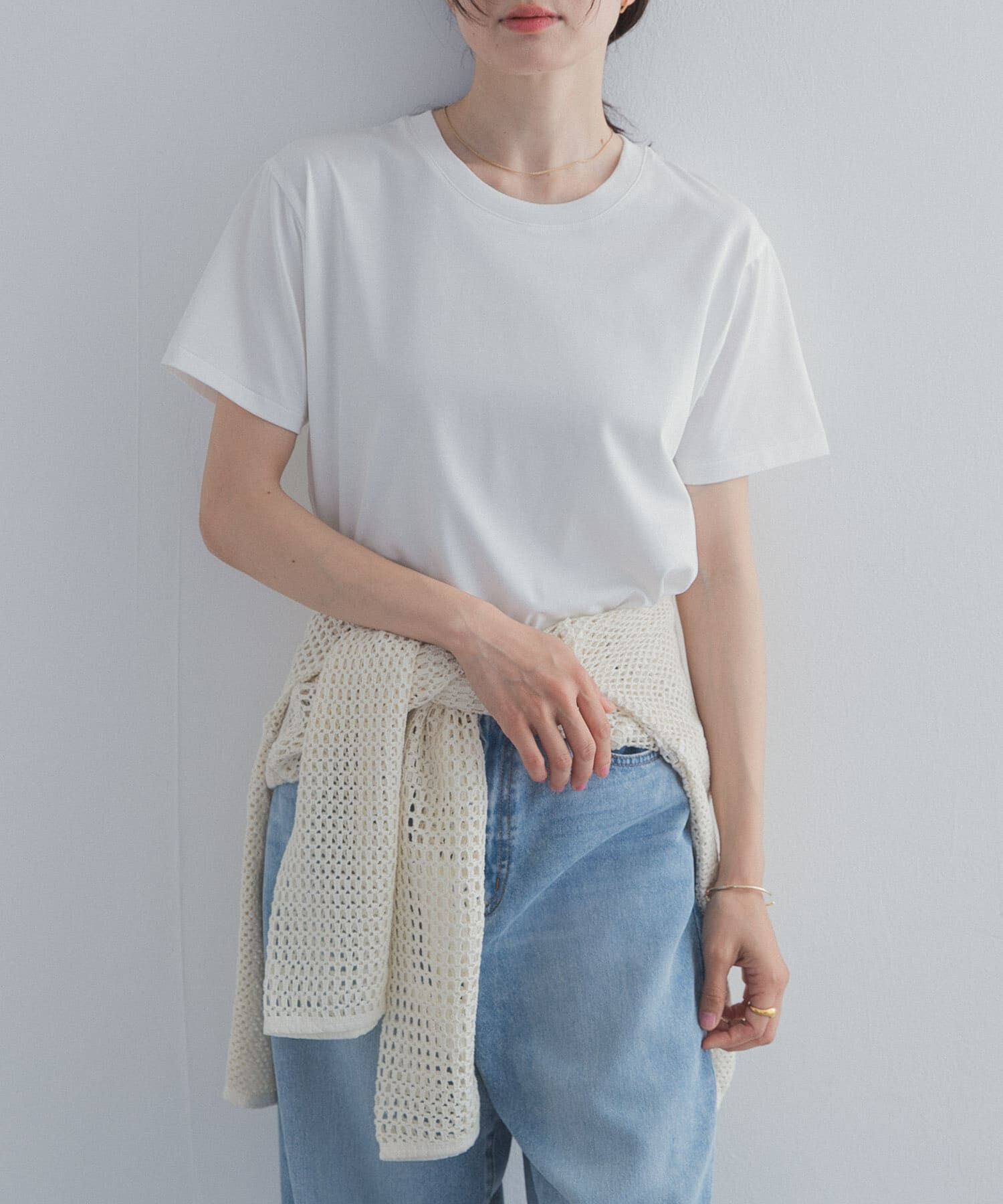 URBAN RESEARCH DOORS「『UR TECH』汗染み防止ベーシックTシャツ」|Tシャツ・カットソー|オフホワイト