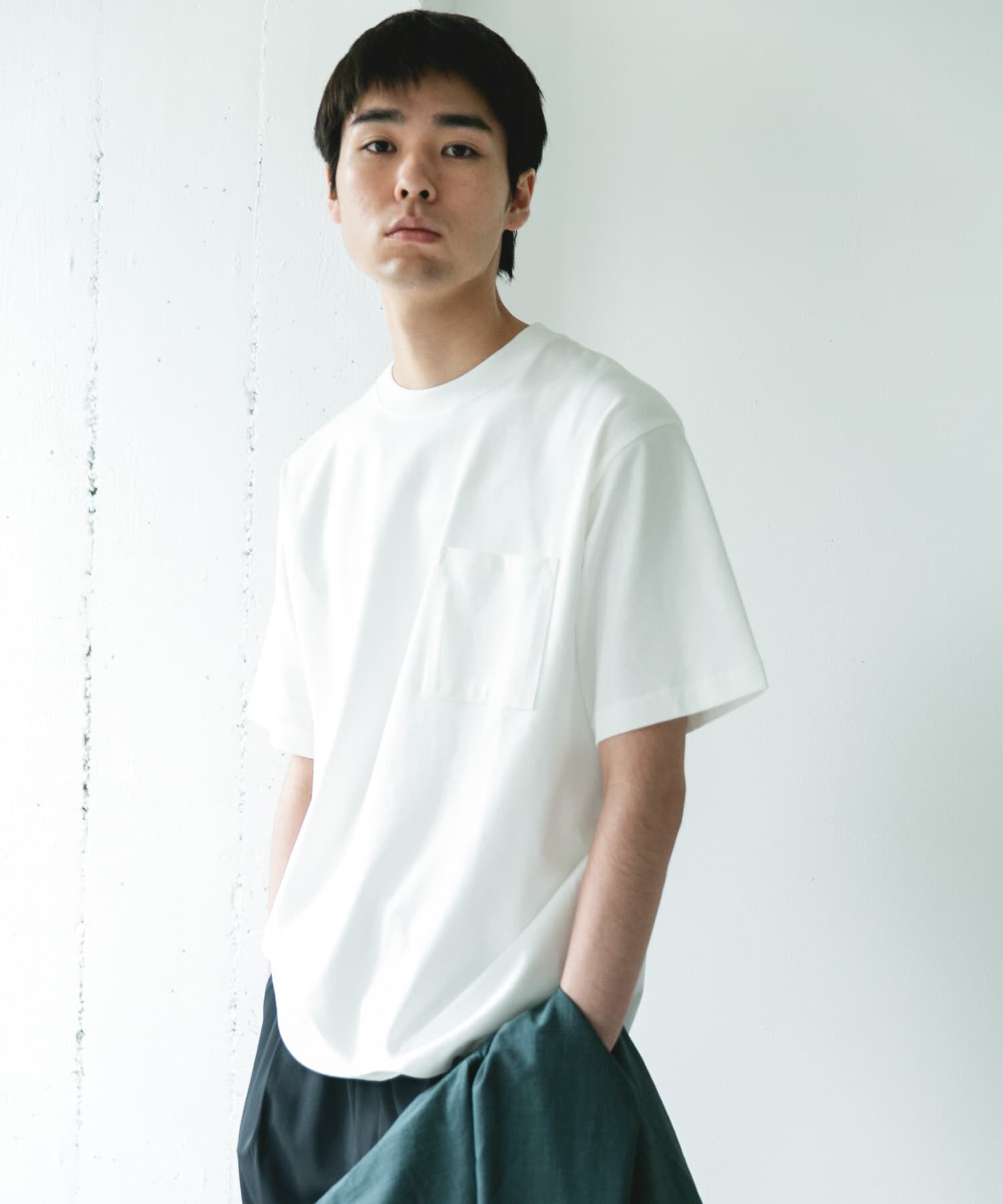 URBAN RESEARCH DOORS「SHAPE BACK クルーネック Tシャツ」|Tシャツ・カットソー|