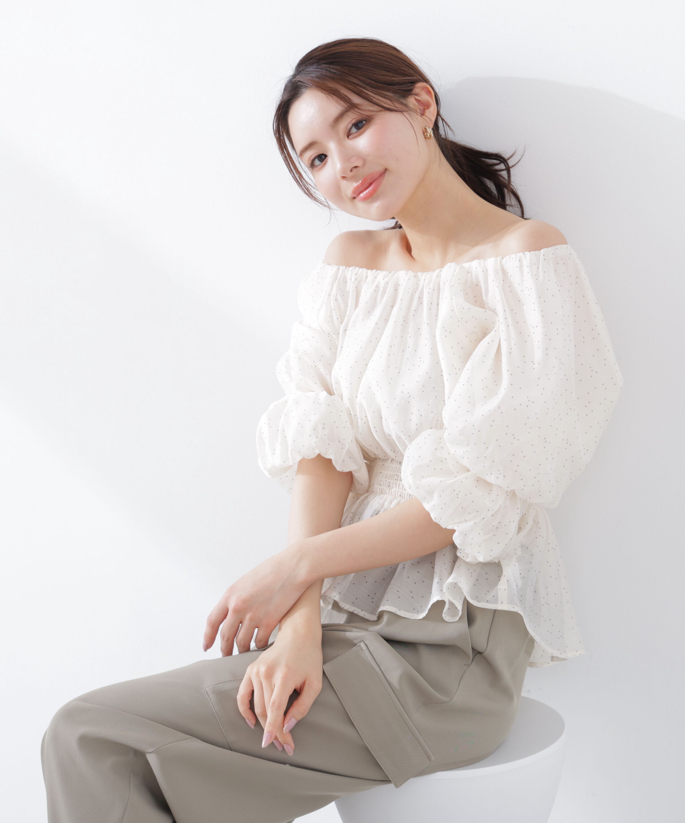 PROPORTION BODY DRESSING「2wayオフショルフィッシュテールブラウス　26SS」|シャツ・ブラウス|エクリュ&times;ド  2