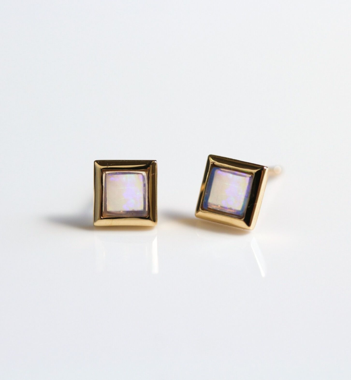  「オパール スクエア ピアス | K10YG」|ピアス|K10 イエローゴールド