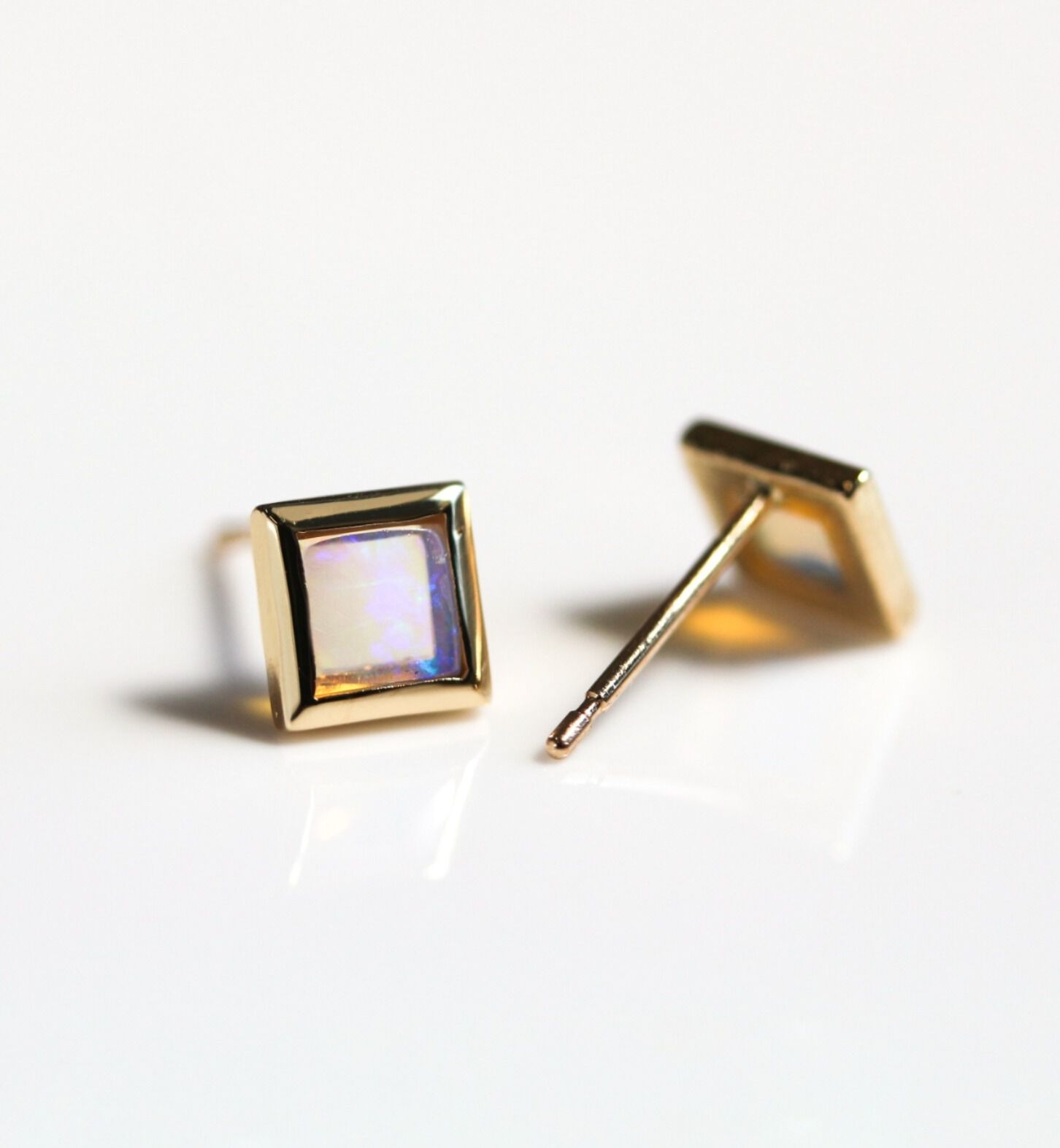  「オパール スクエア ピアス | K10YG」|ピアス|