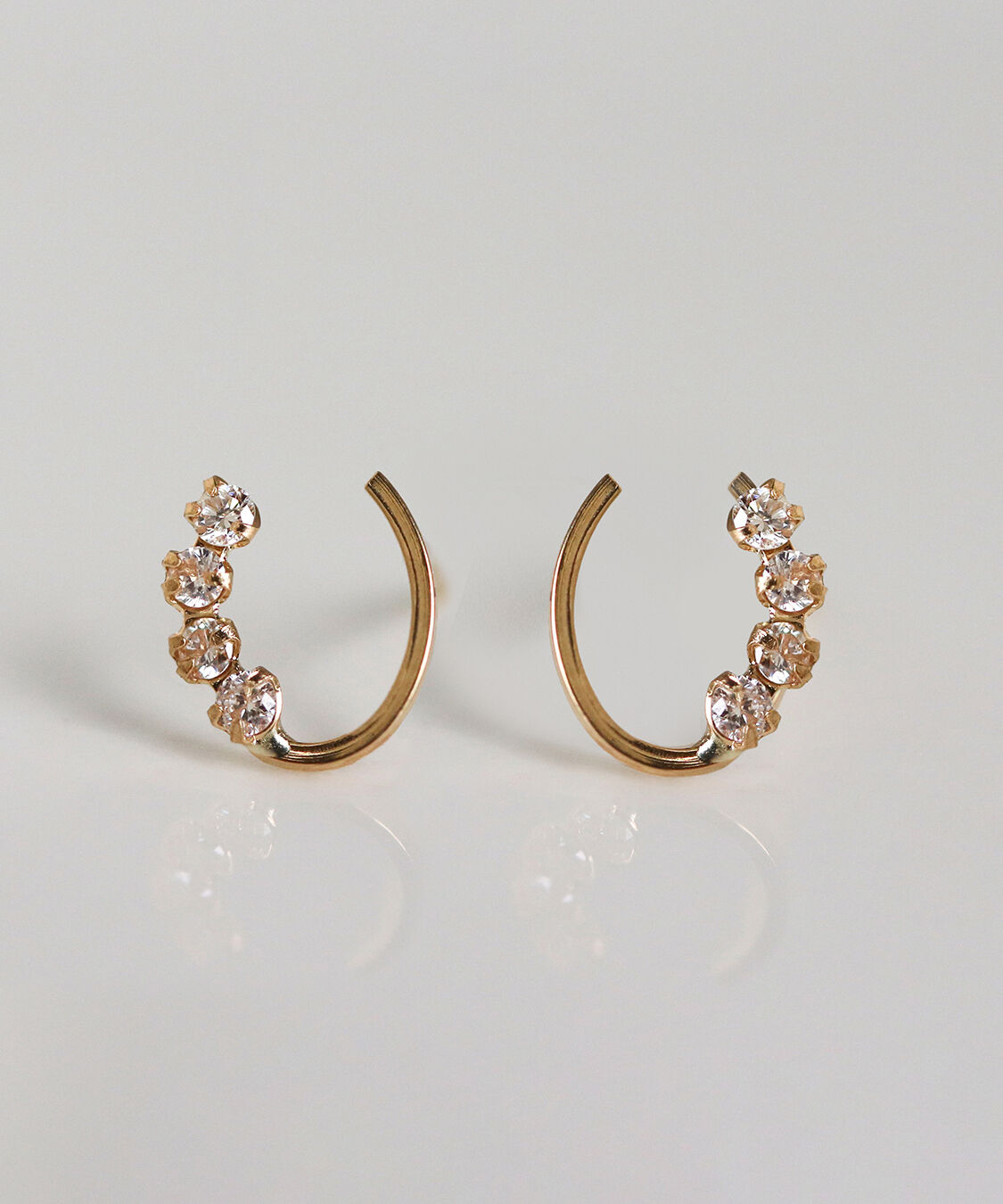  「ダイヤモンド ホースシュー ピアス | K18」|ピアス|K18 イエローゴールド