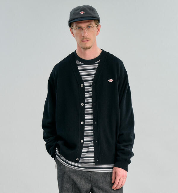  「DANTON | ラムウール Vネックニットカーディガン MEN」|ニット・セーター|BLACK