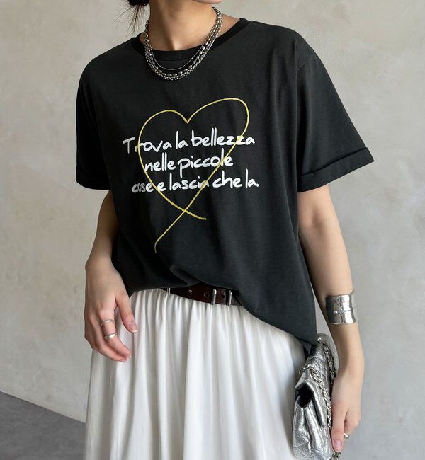  「【WEB限定】ハート刺繍ロゴプリントTEE」|Tシャツ・カットソー|