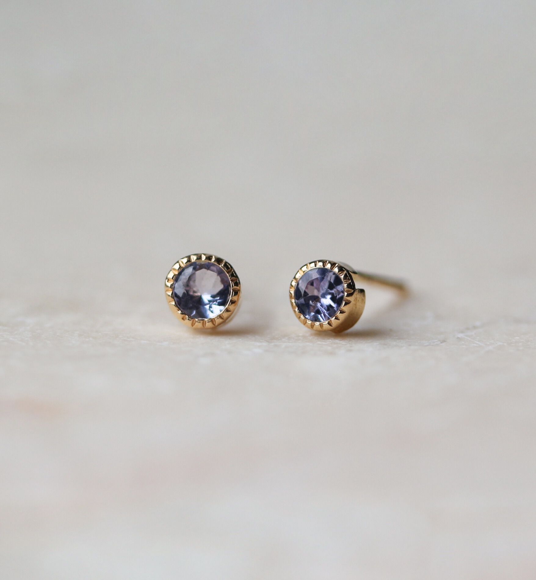  「タンザナイト ピアス | K10YG 」|ピアス|K10 イエローゴールド