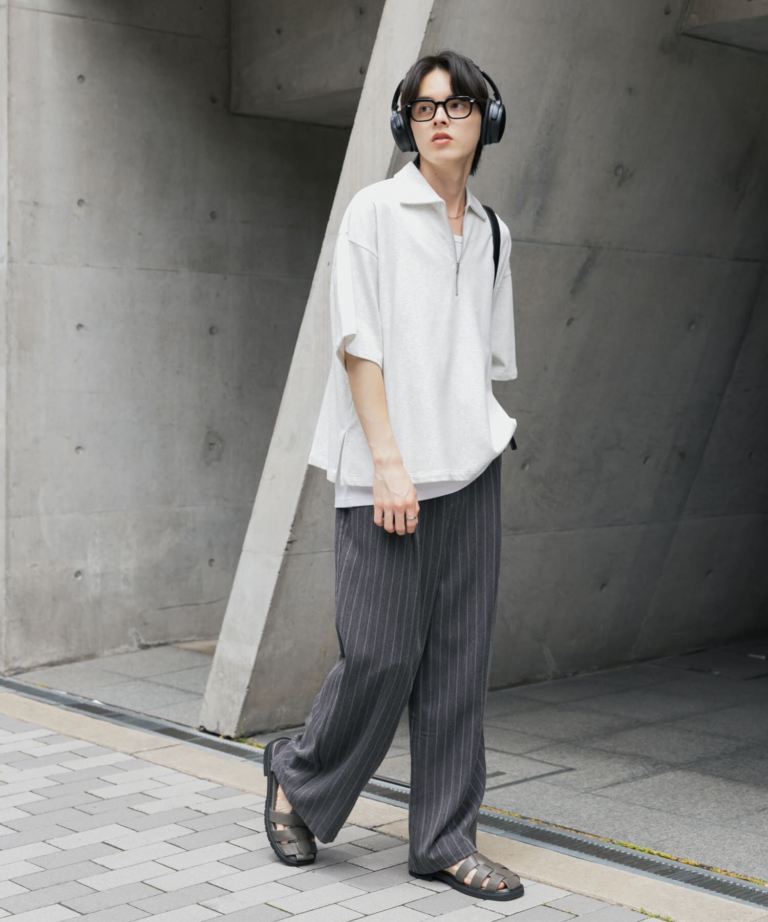SENSE OF PLACE by URBAN RESEARCH「『ユニセックス』ダンボールポンチハーフジップショートスリーブTシャツ」|Tシャツ・カットソー|