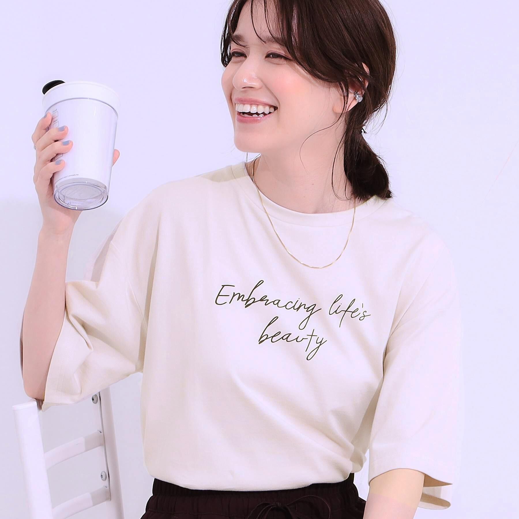 SHOO･LA･RUE「【選べる4柄】コットンプリントロゴTシャツ」|Tシャツ・カットソー|ライトベージュ(25
