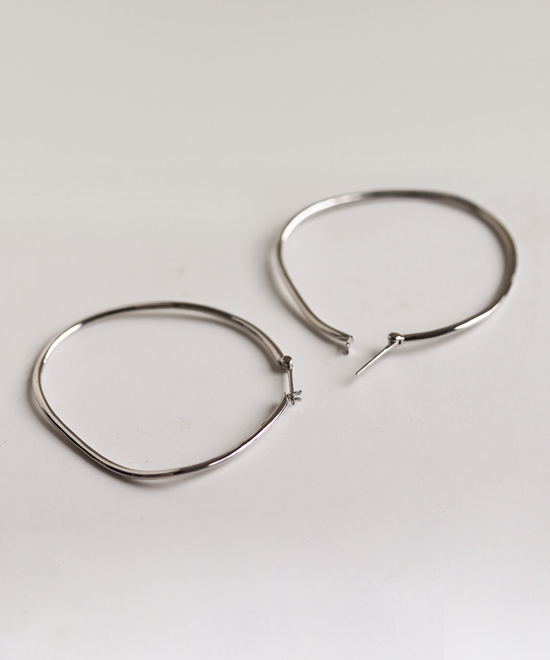  「シルバー フープ スナップ ピアス | SV925 〈2026 SUMMER COLLECTION〉」|ピアス|