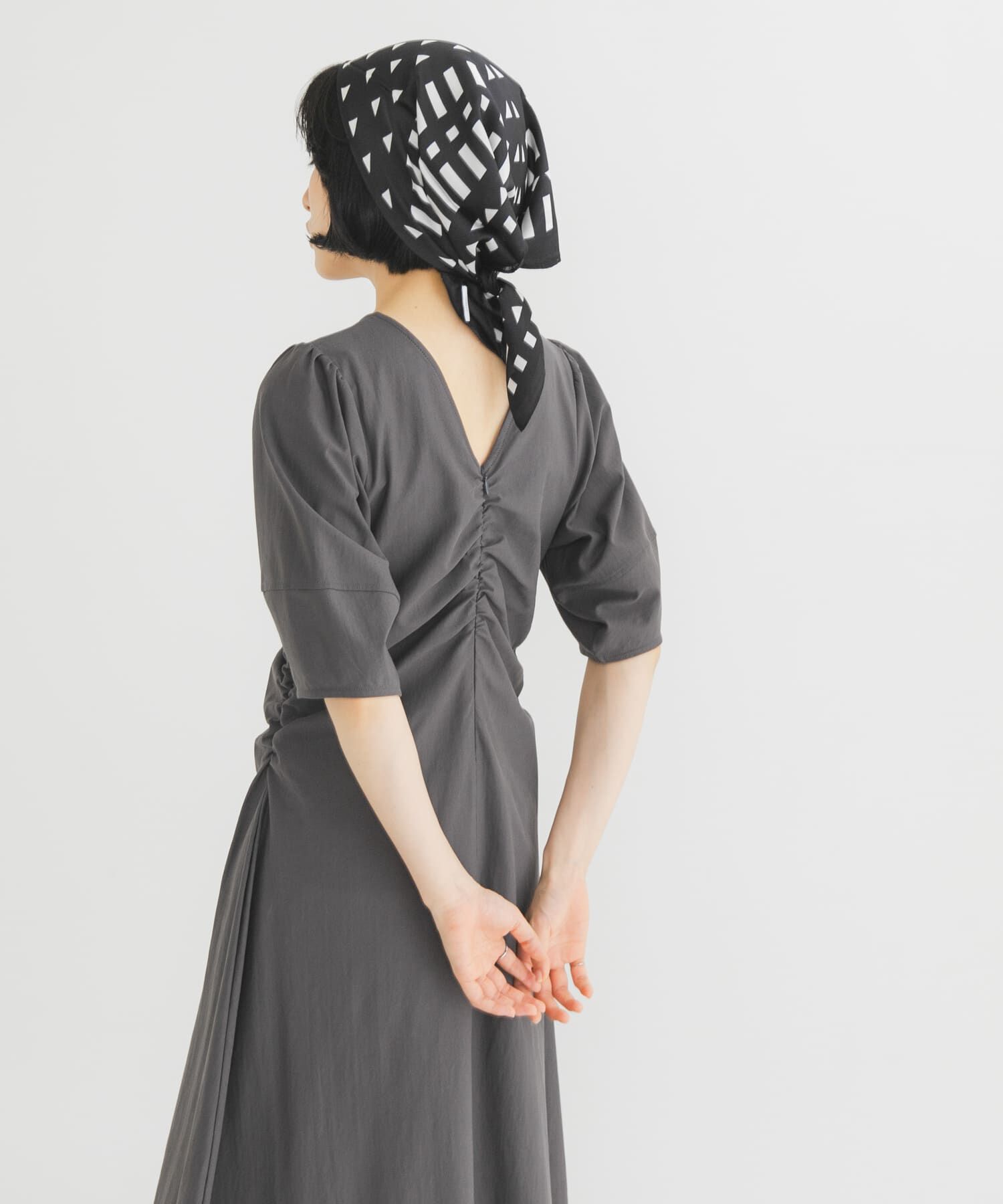  「シャーリングカットワンピース」|ワンピース|