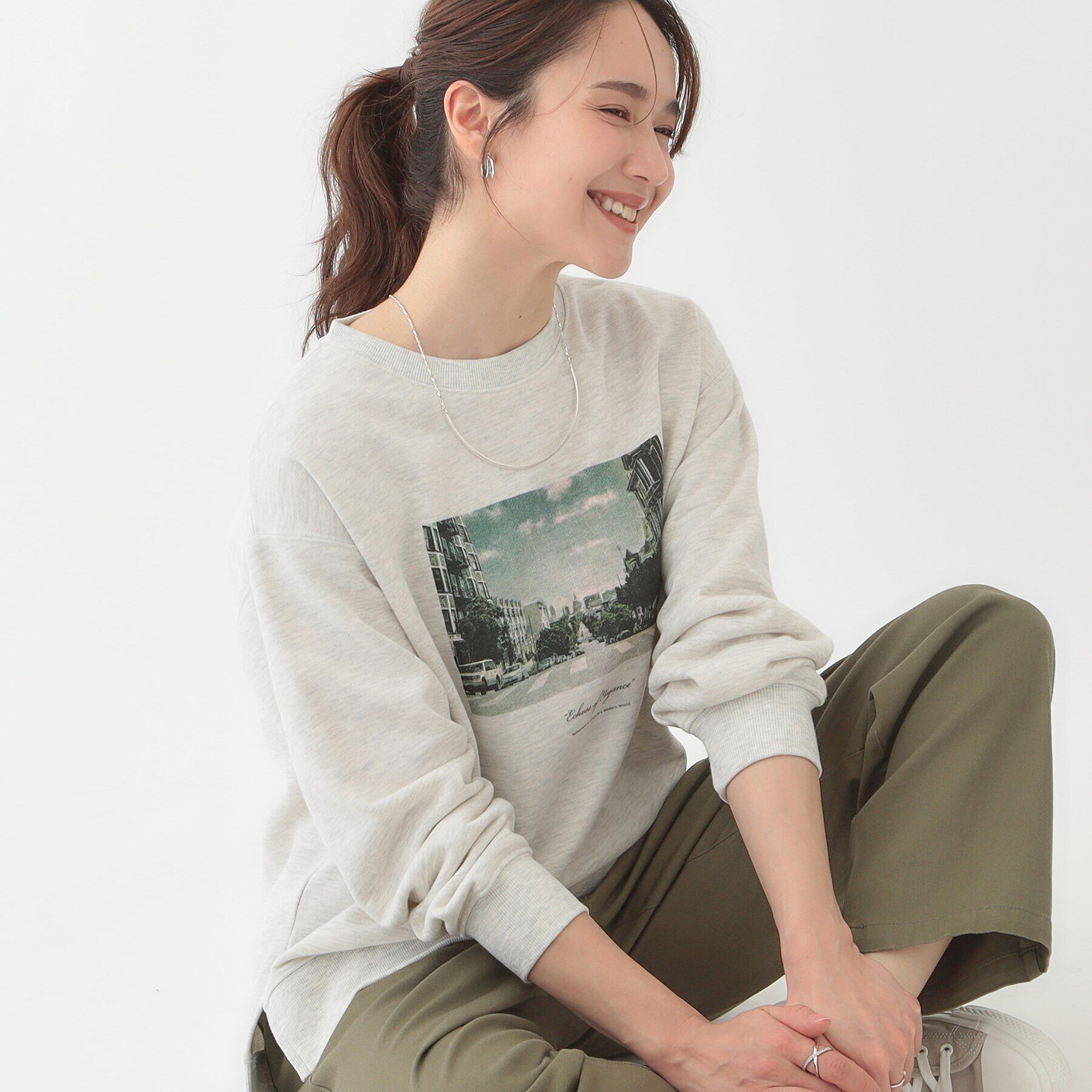 SHOO･LA･RUE「【洗える/S-LL】選べる3柄 グラフィックスウェット」|Tシャツ・カットソー|ライトグレー(311