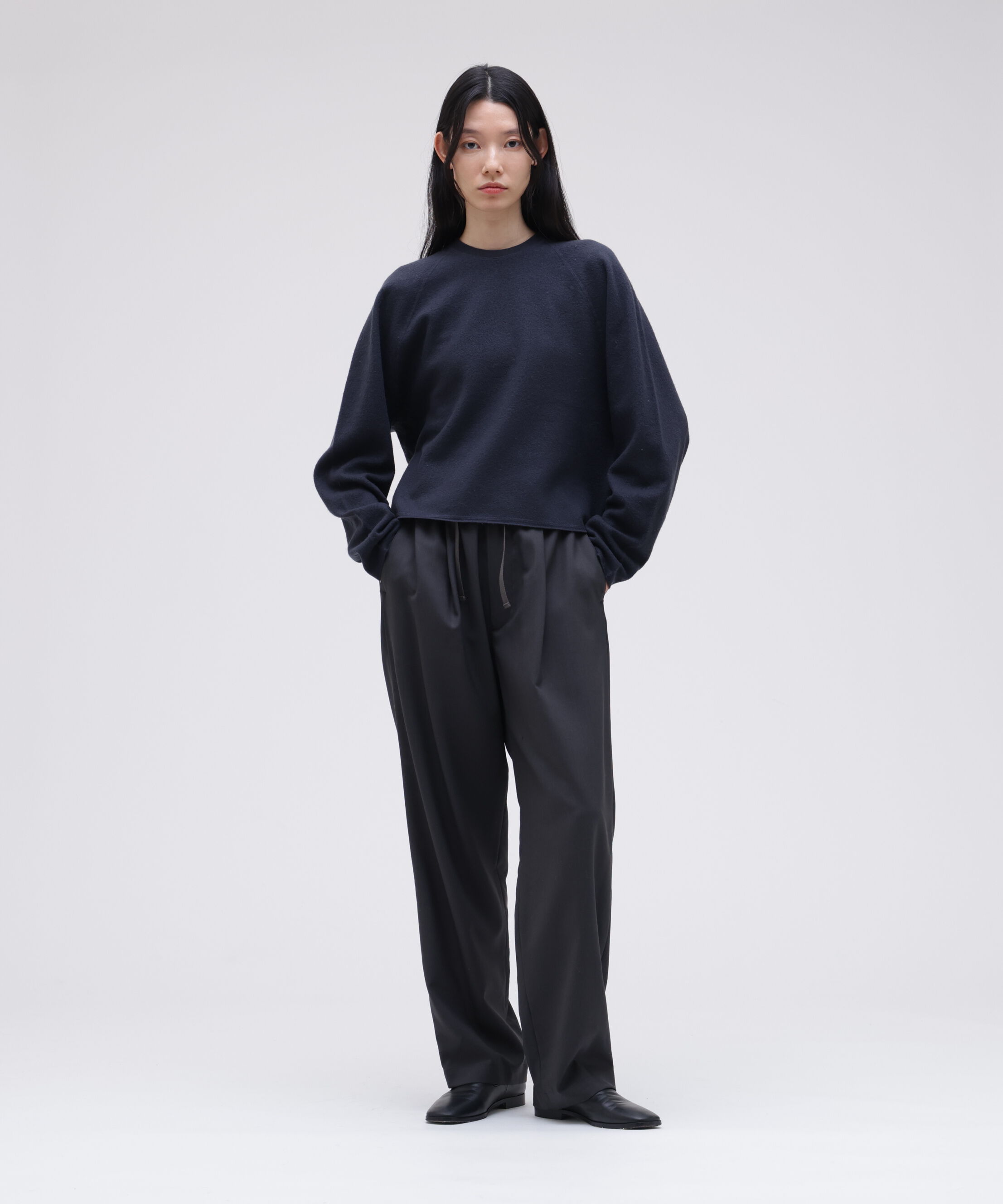 YLEVE 「YLEVE / ULTRAFINE MERINO MILLED WOOL KNIT PULL OVER」|ニット・セーター|